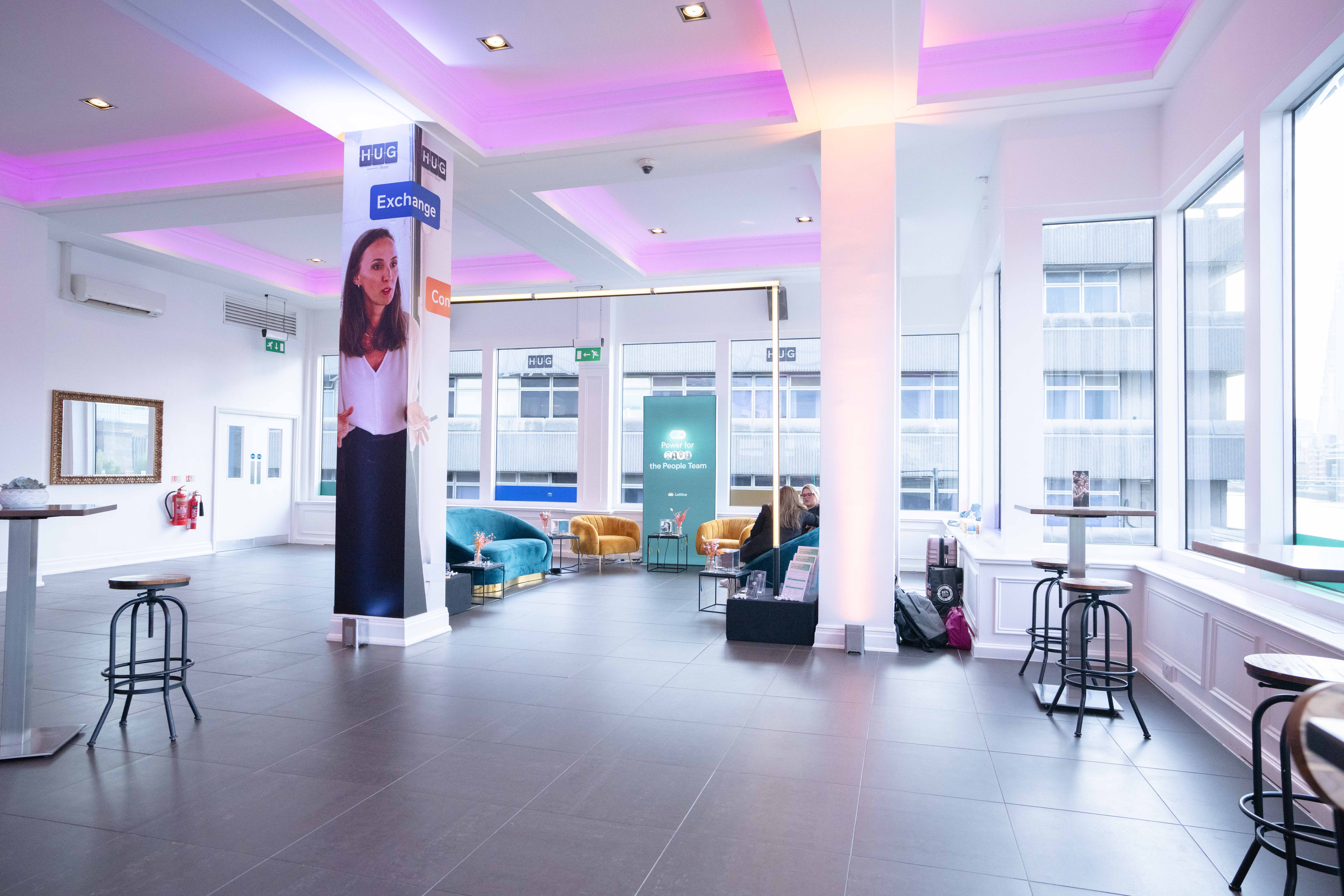 Upper River Room - 4wrq4cpz3w1.jpg