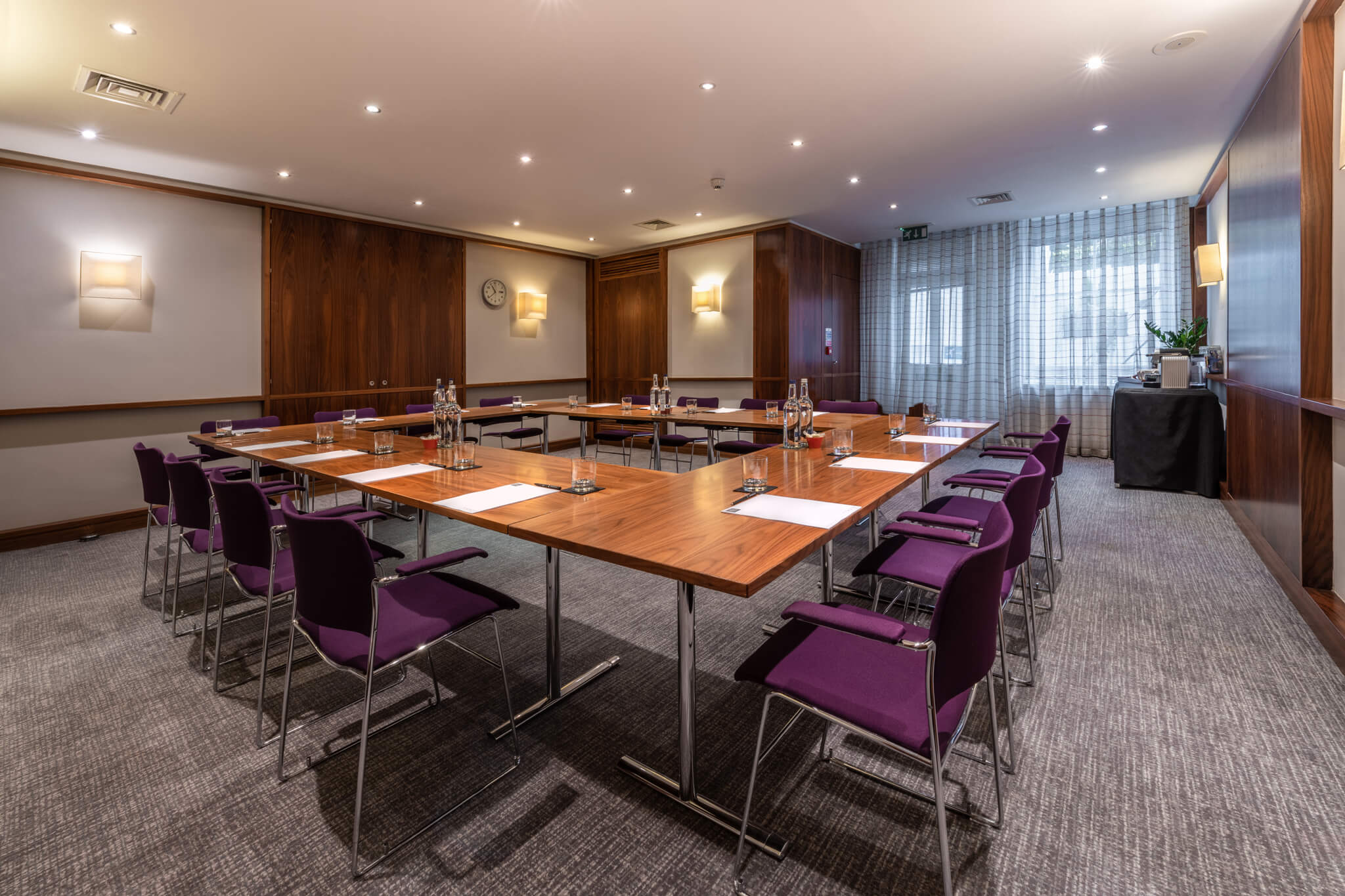 Conference Room Nevern at K+K Hotel George, U-shaped layout for meetings and workshops.