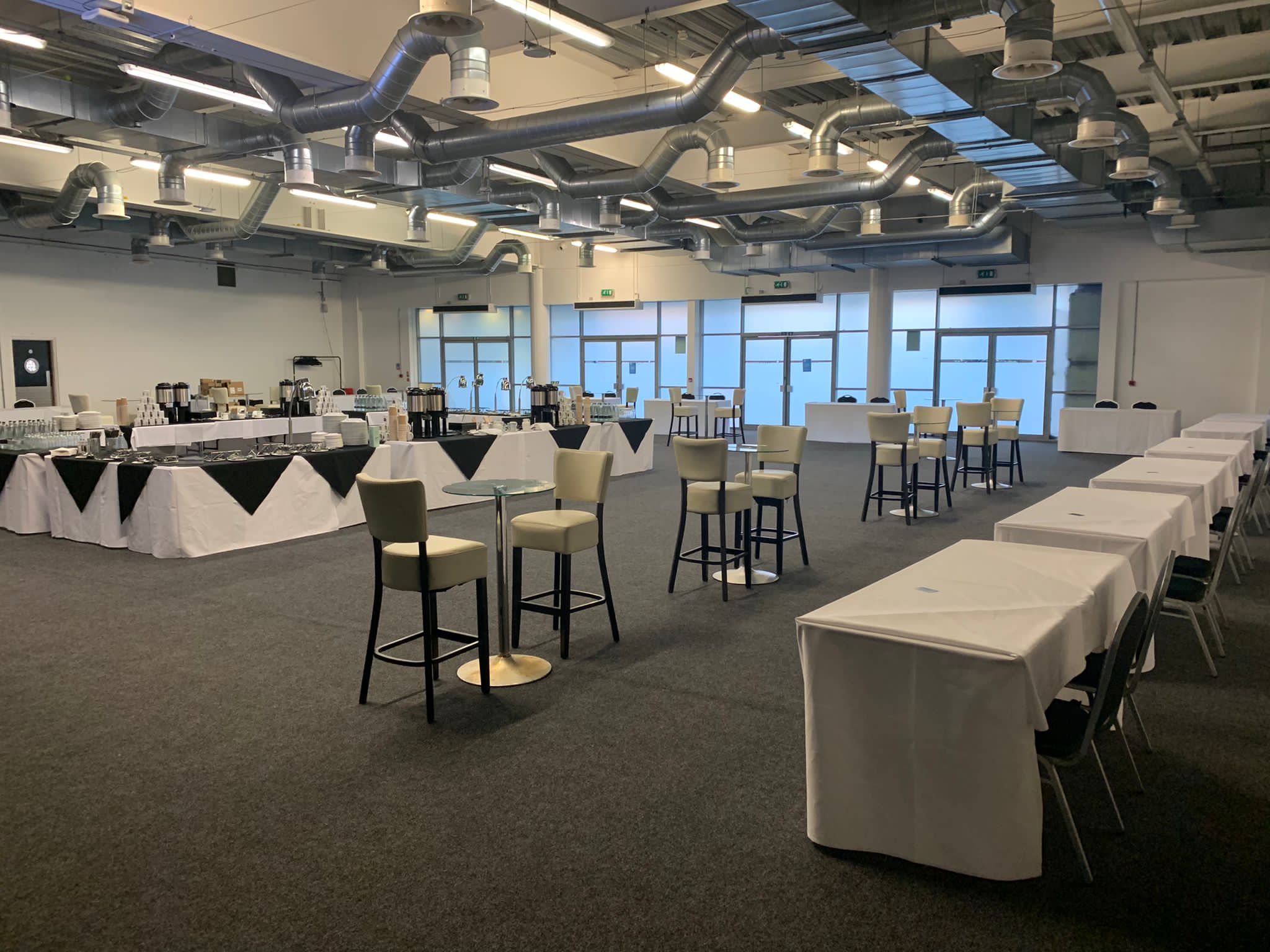 Kia Oval Jardine Suite: Blank canvas event space, natural light, networking, corporate events