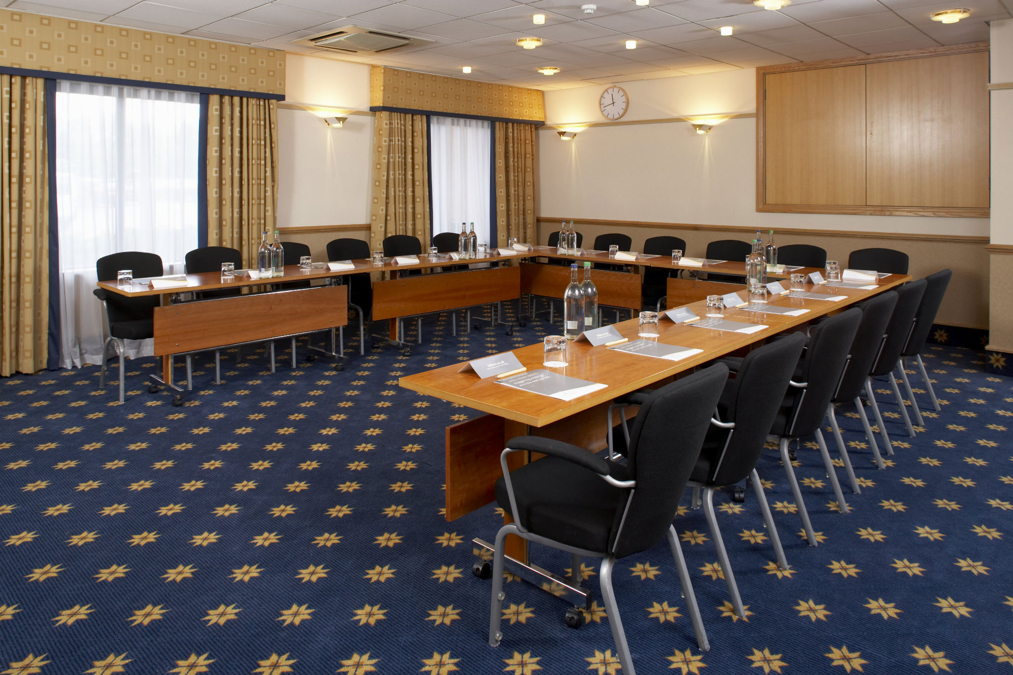 Hilton, Manchester Airport - image 1