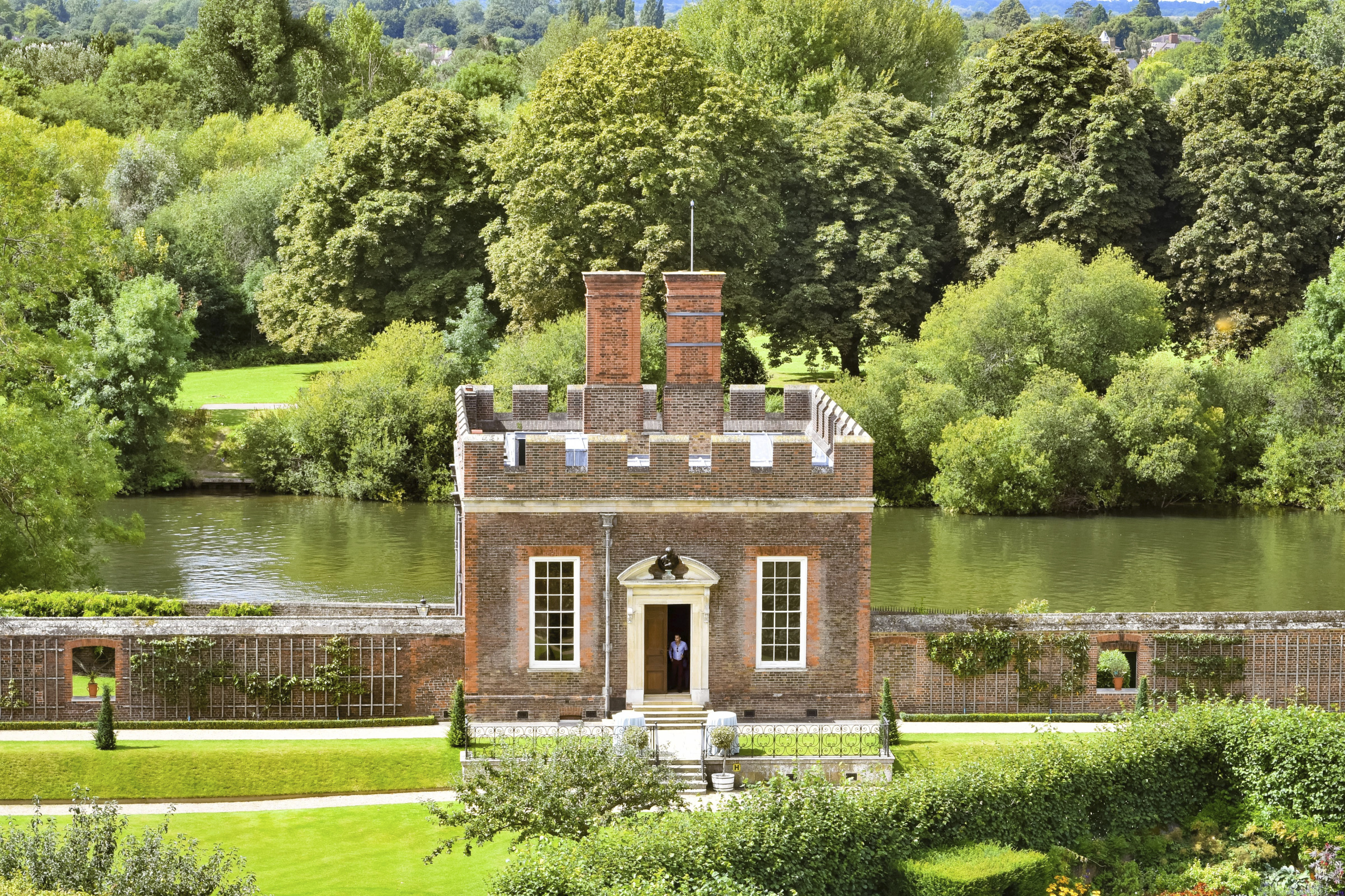 Little Banqueting House at Hampton Court Palace, ideal for outdoor weddings and events.
