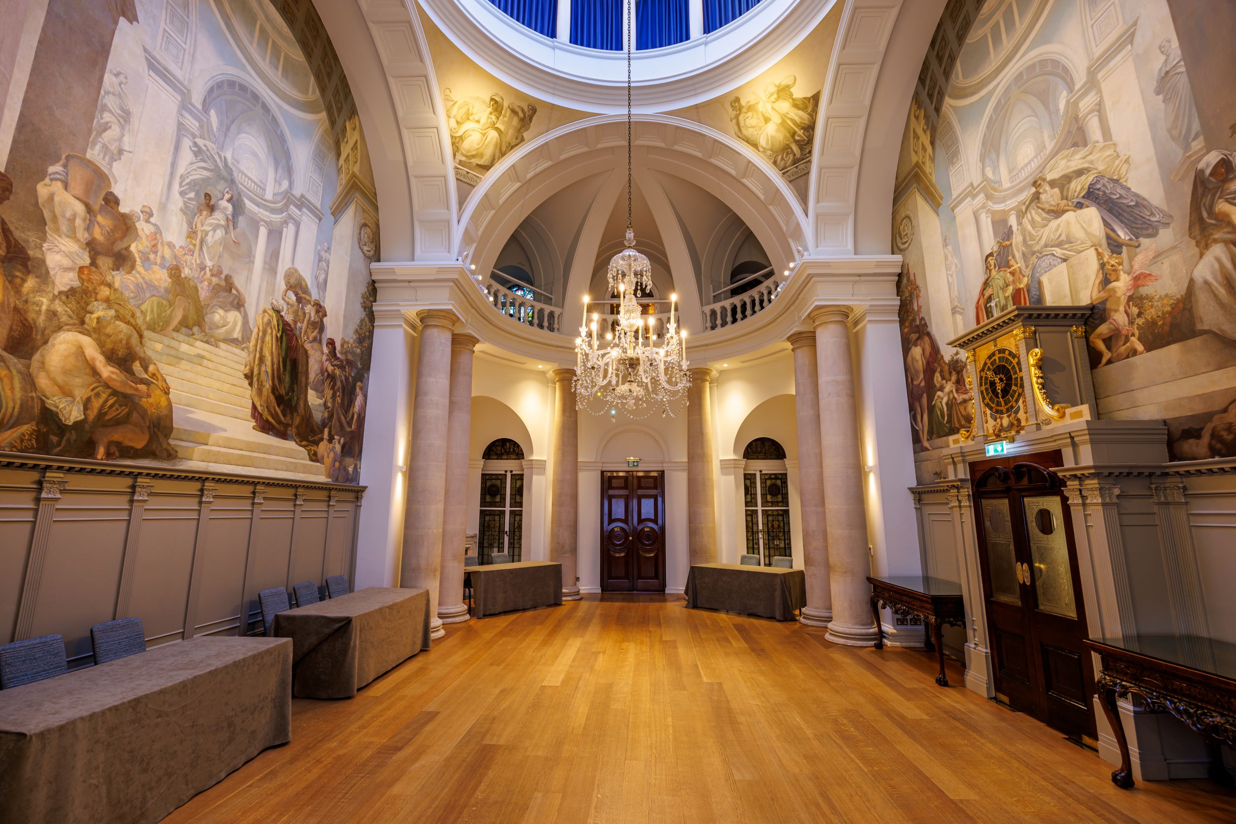 Main Reception Room - wqq53qwbdr4.jpg