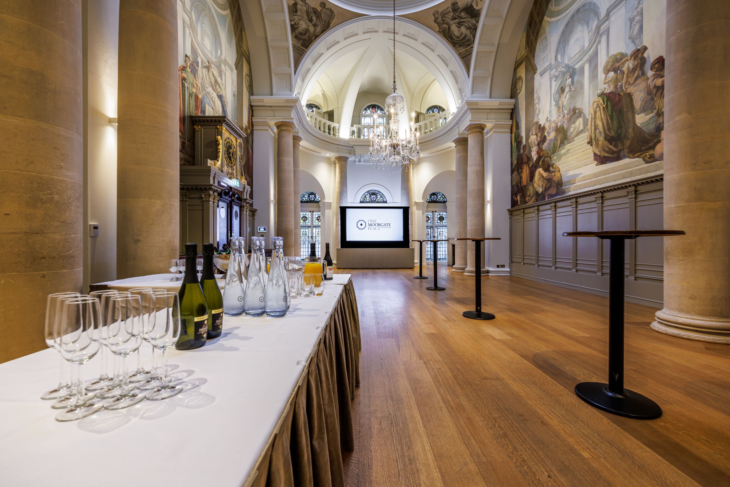 Main Reception Room - ng0yknrl0bv.jpg