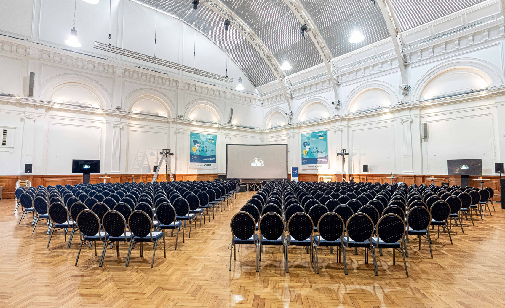 The Lindley Hall - yrgnj1jyw1p.jpg