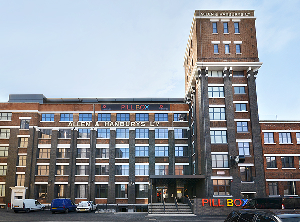 Stylish repurposed industrial venue for corporate events and creative workshops.