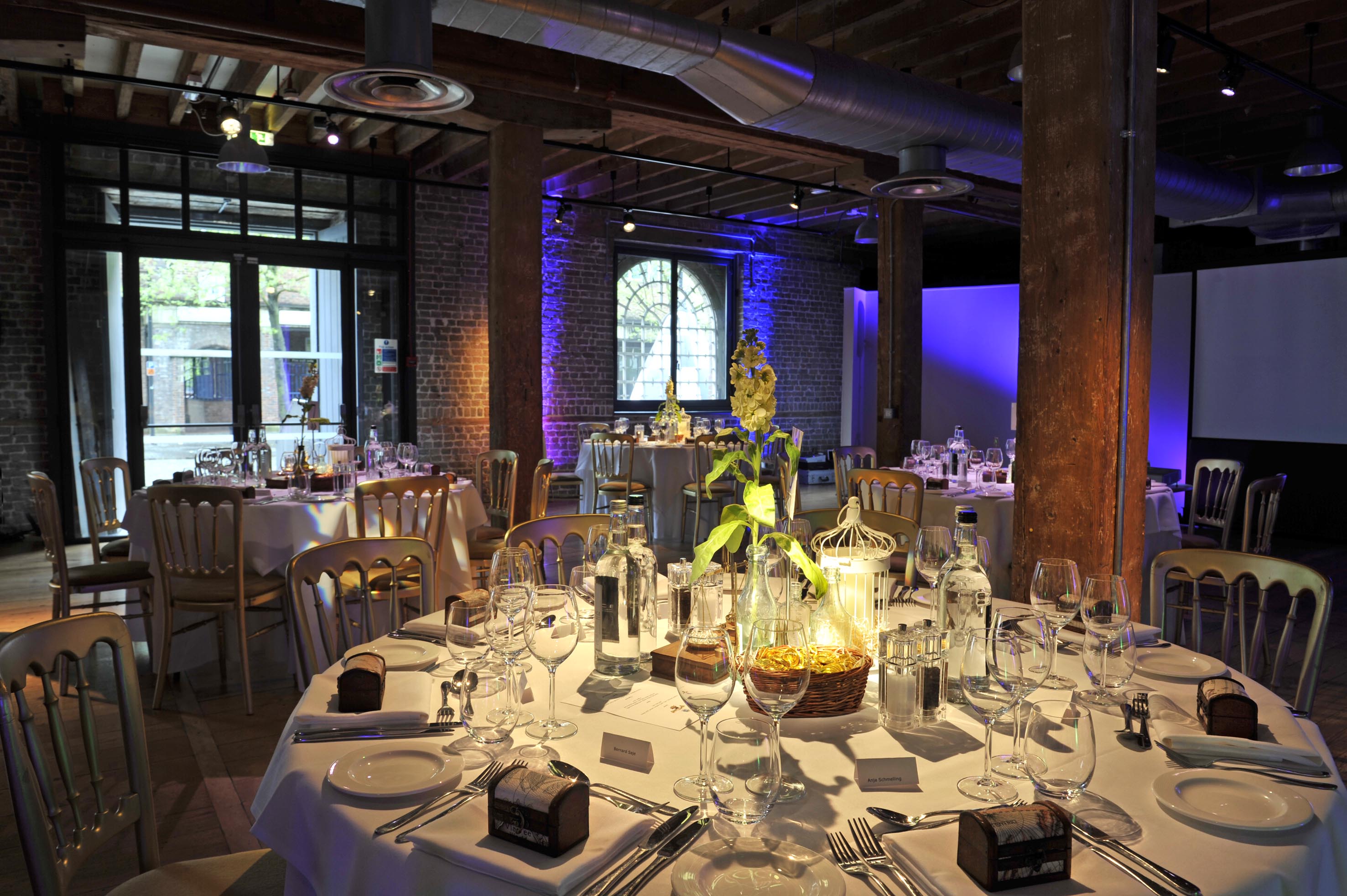Elegant dinner setup at London Museum Docklands, ideal for corporate events.