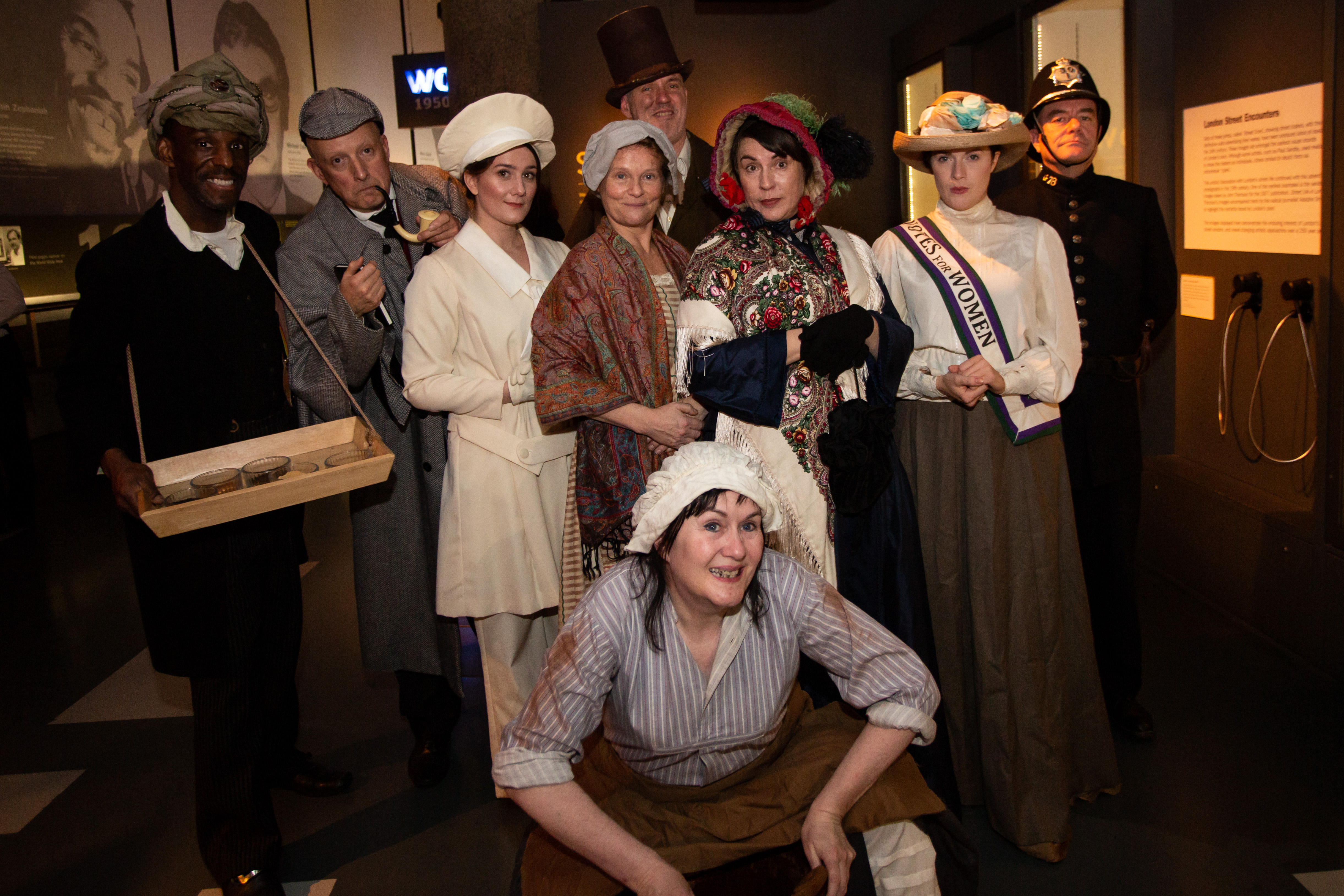 Sailortown Gallery - r1up4baoxr1.jpg