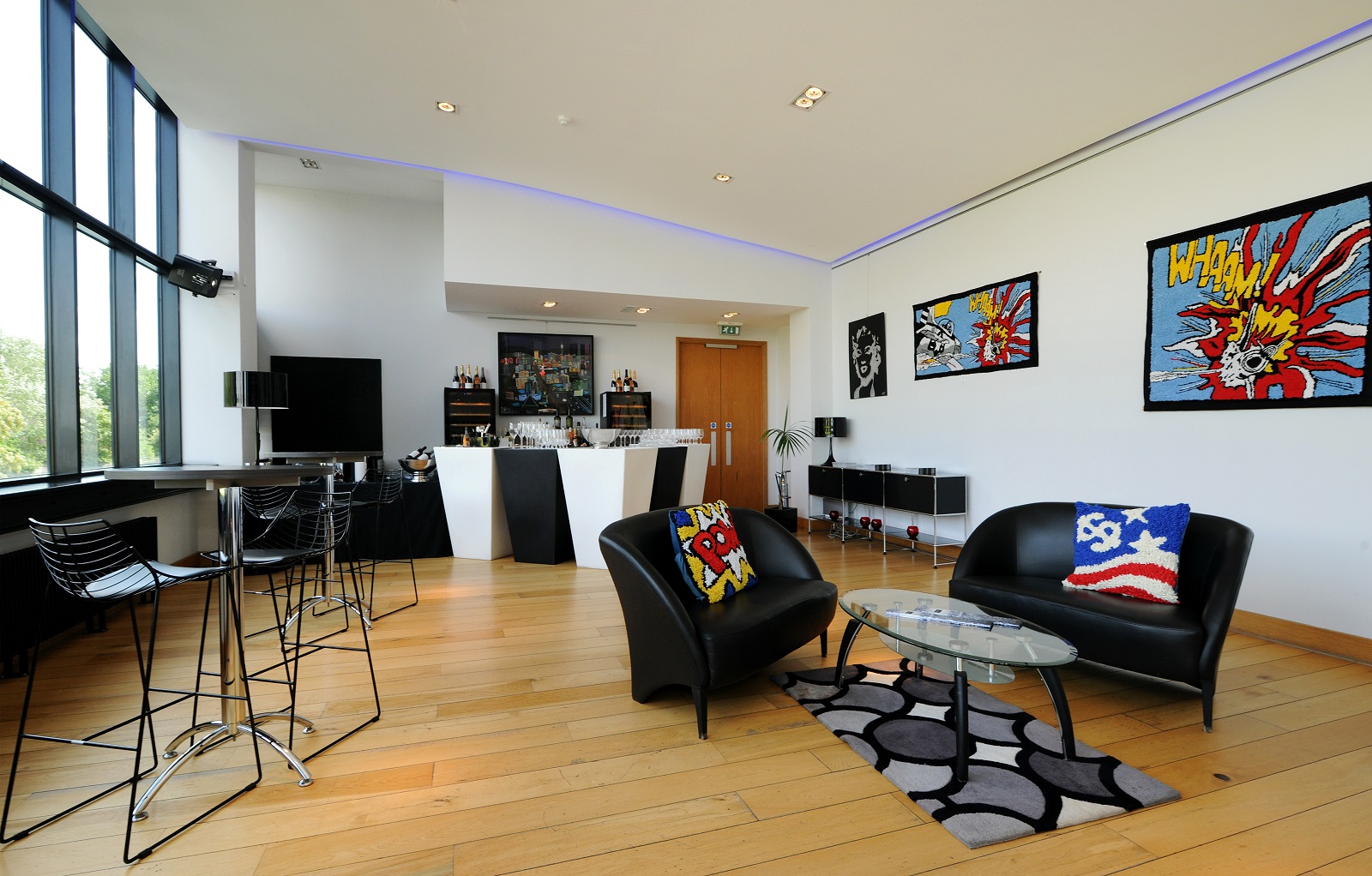 Smokehouse Gallery and Roof Terrace - 2sz4fqe2bvo.jpg