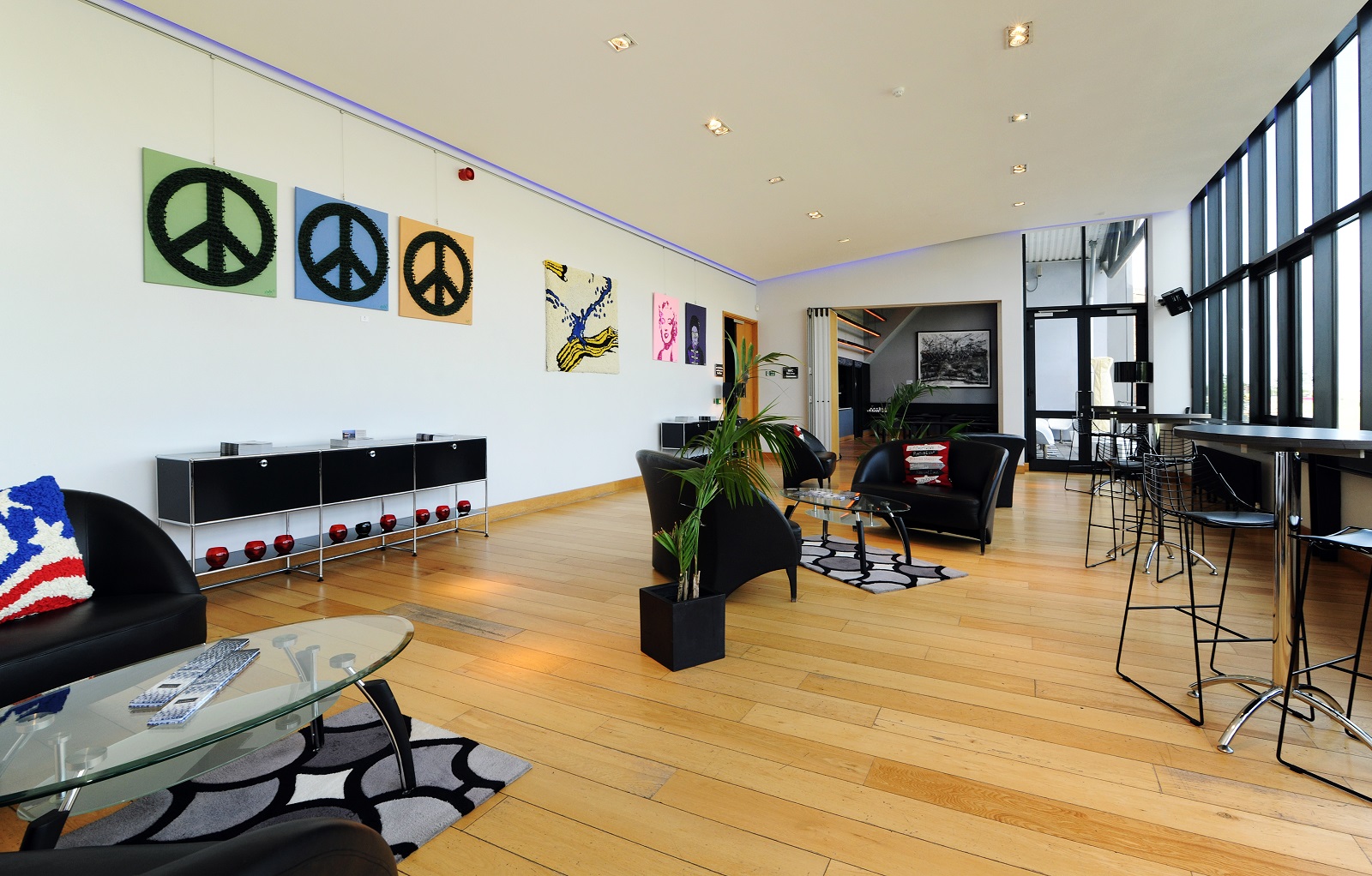 Smokehouse Gallery and Roof Terrace - xpjqwv4oqwm.jpg