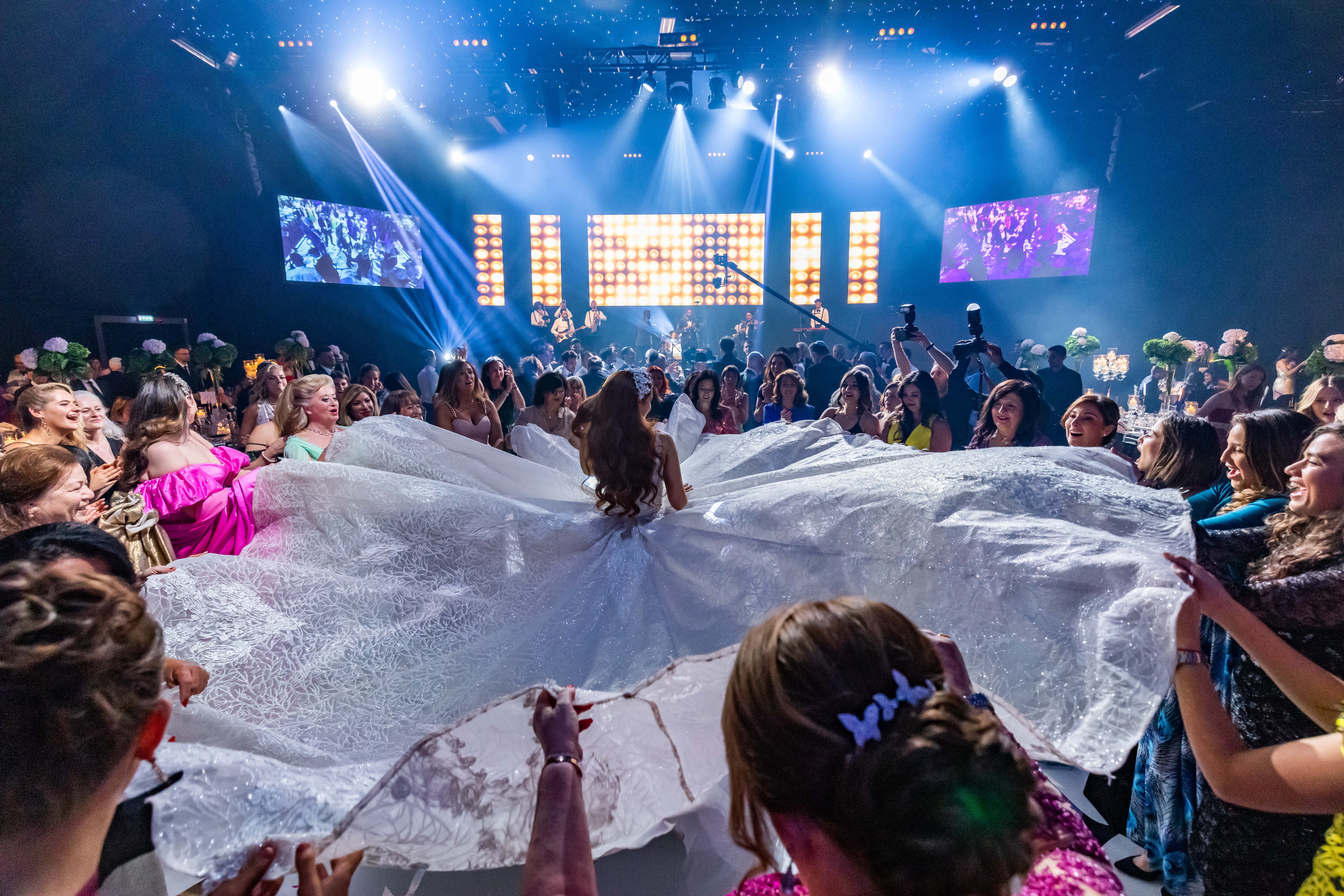 Whole Venue - foen3mp1lyx.jpg