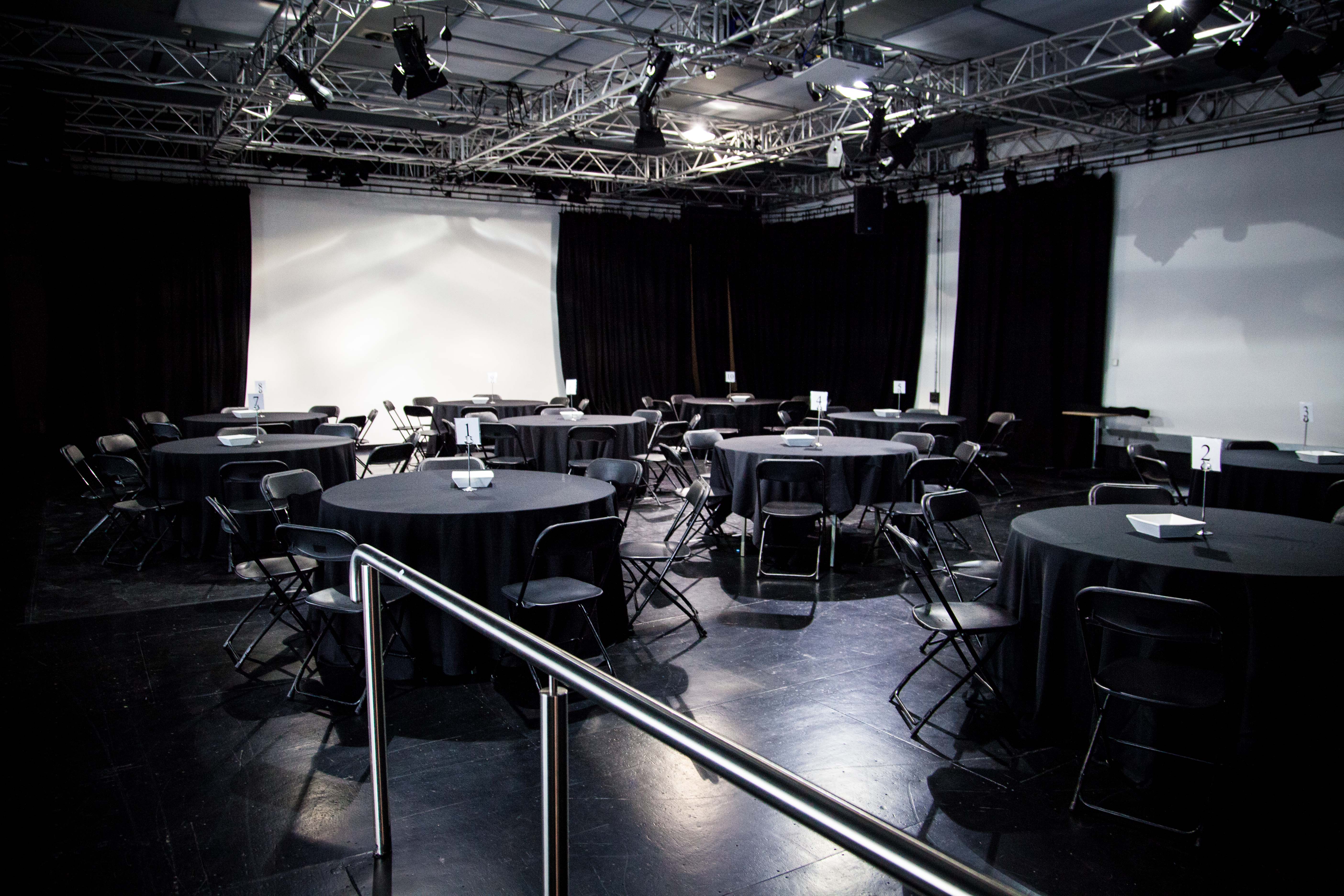 The Studio - uup3l4hutnd.jpg