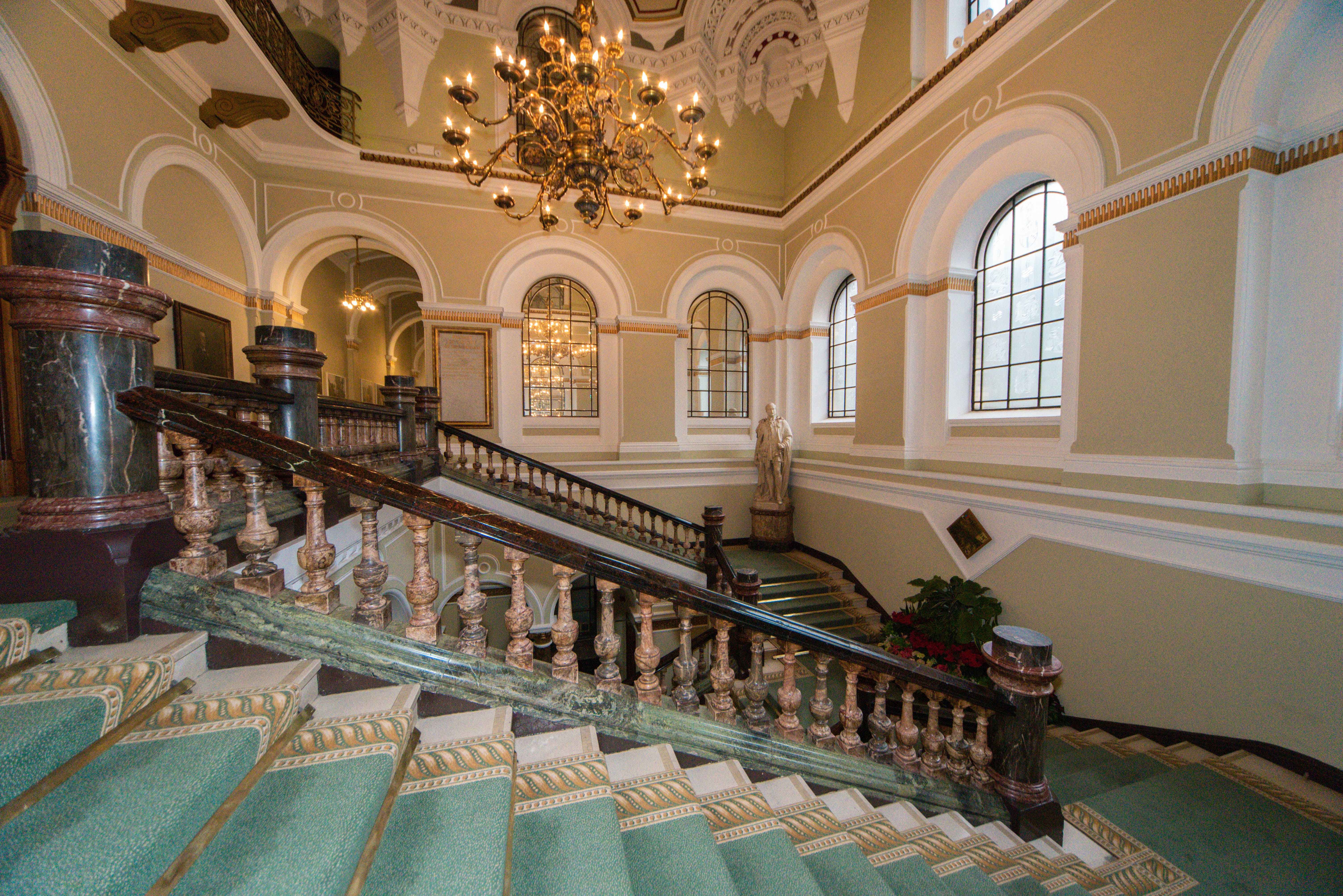 Banqueting Suite - 1e4722d2-4357-4991-a74a-ab16cae0a2e4.jpg