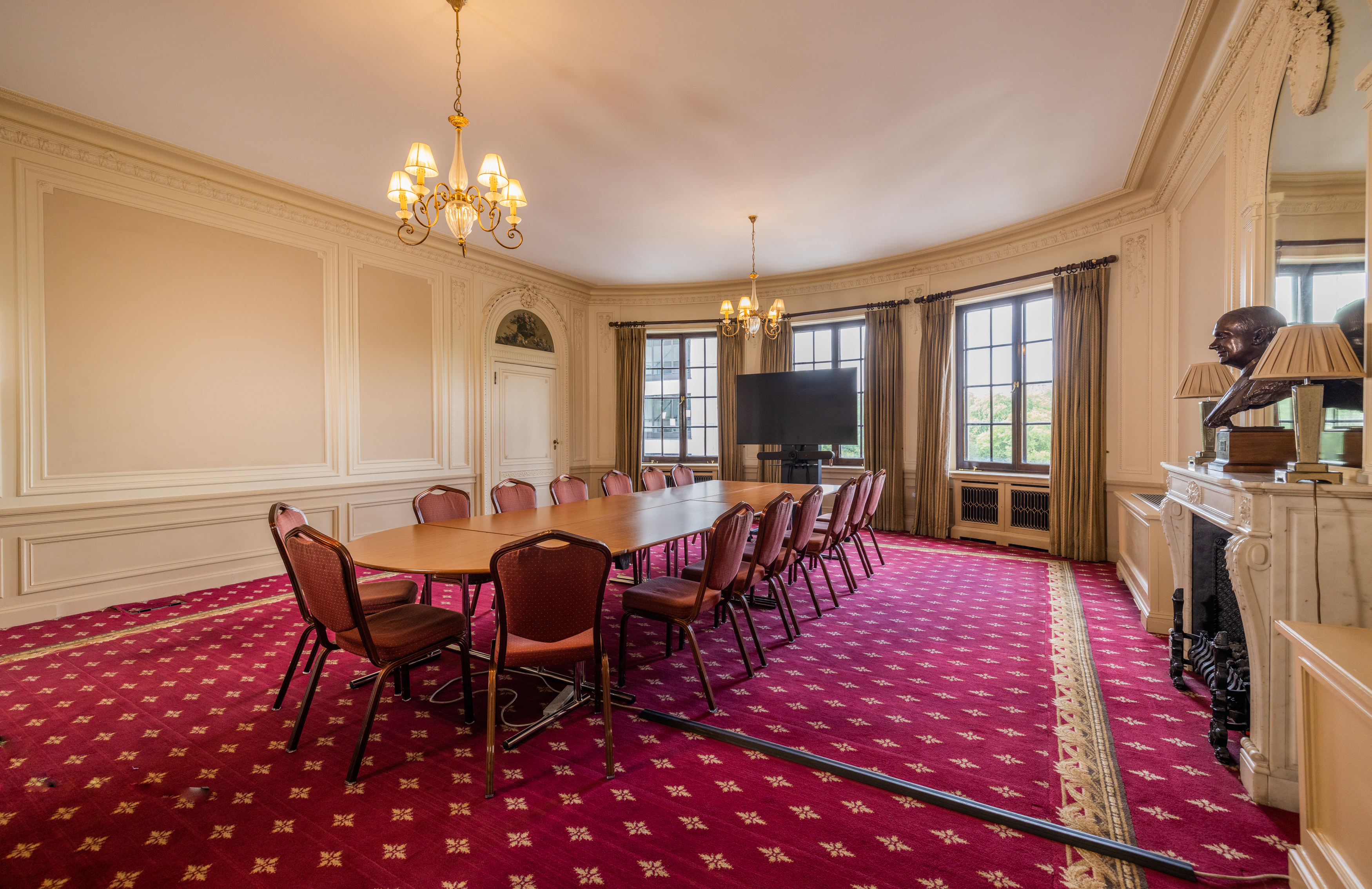 Handley Page Room at No. 4 Hamilton Place, elegant meeting space for professional gatherings.