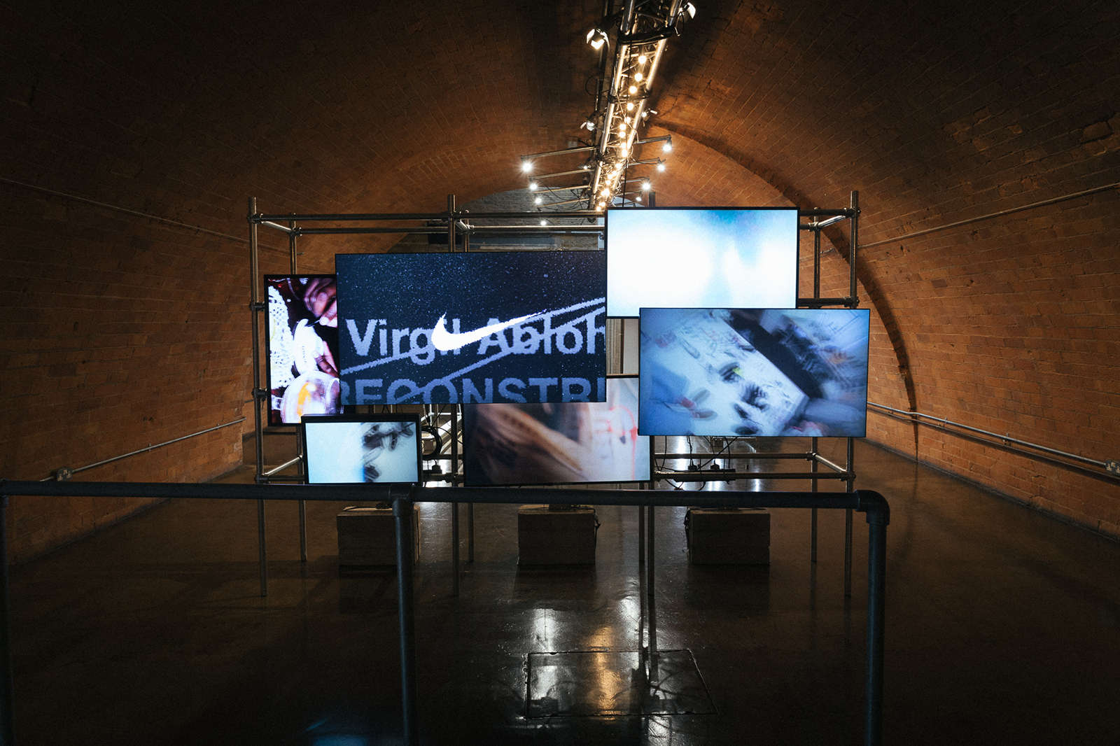 Dynamic exhibition space in Kachette Shoreditch, ideal for product launches and creative events.