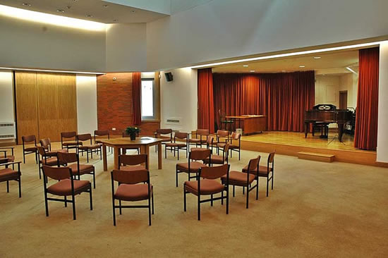 Large Meeting Room in Liverpool Quaker House, circular seating for workshops and meetings.