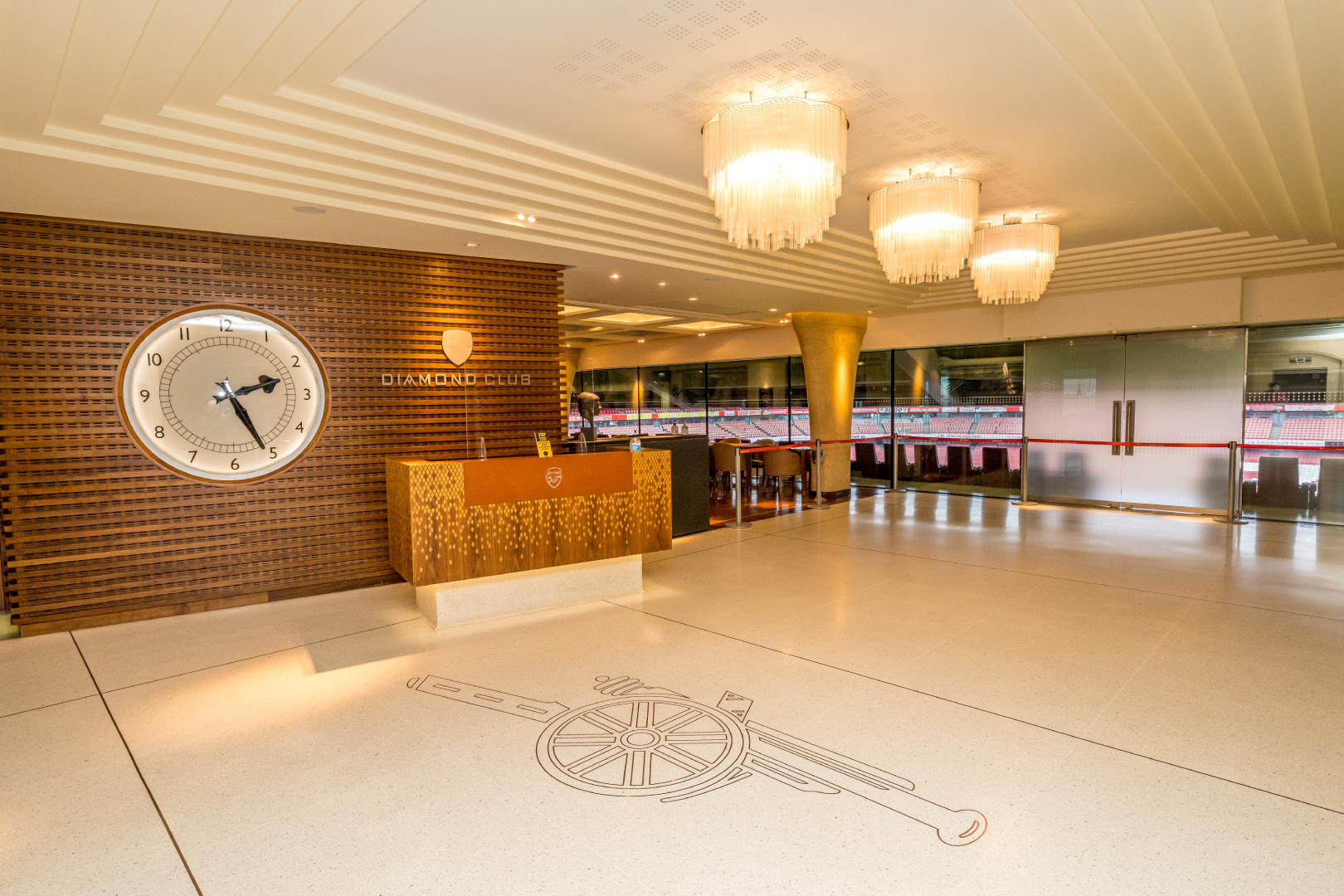 Diamond Club at Emirates Stadium: elegant event space for corporate meetings and upscale events.