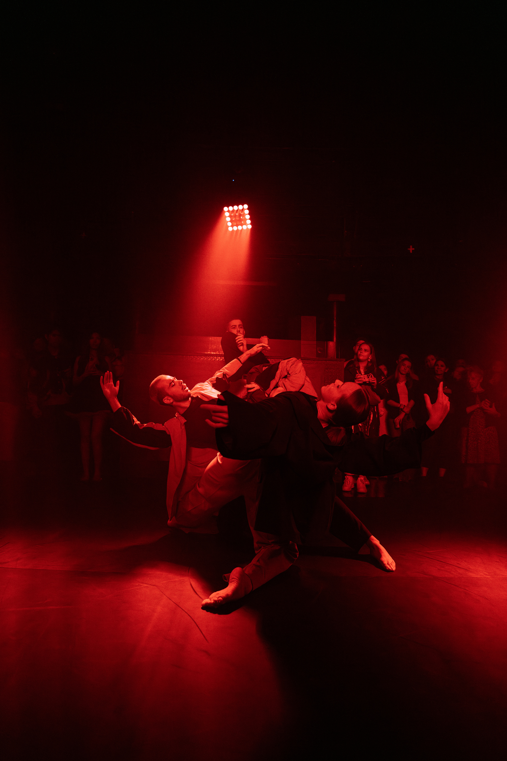 The 103 - 0tntcpikien.jpg