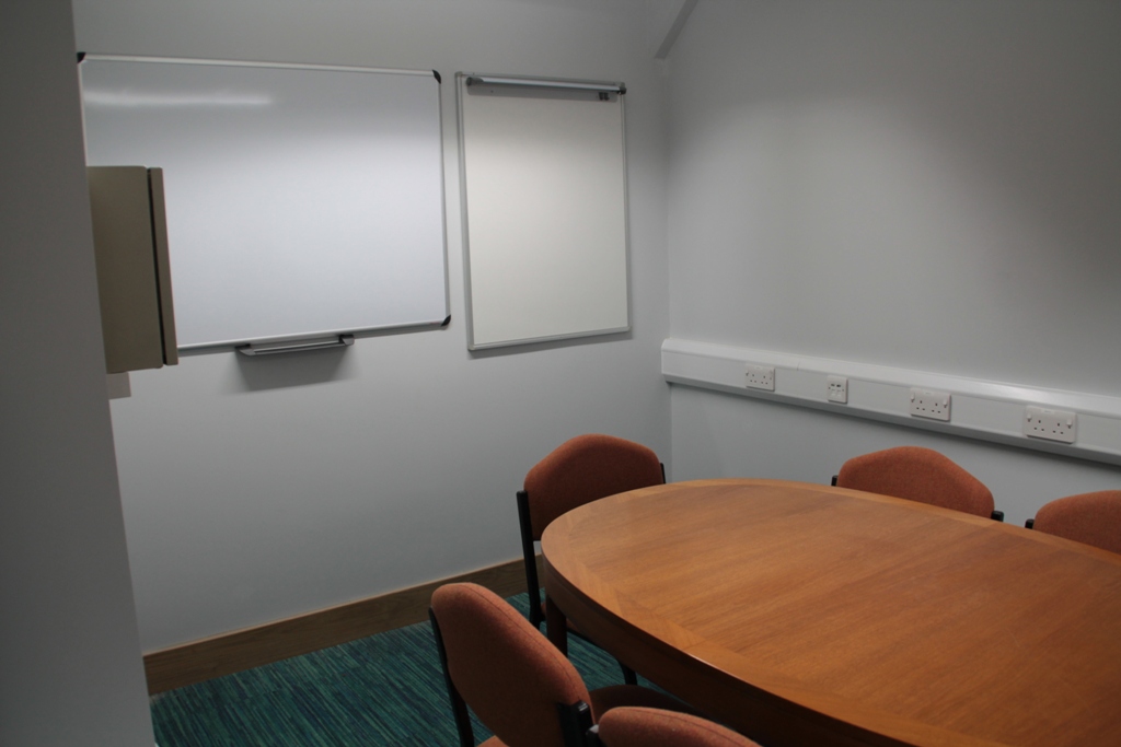 Elizabeth Fry Room in Liverpool Quaker Meeting House, ideal for meetings and brainstorming.