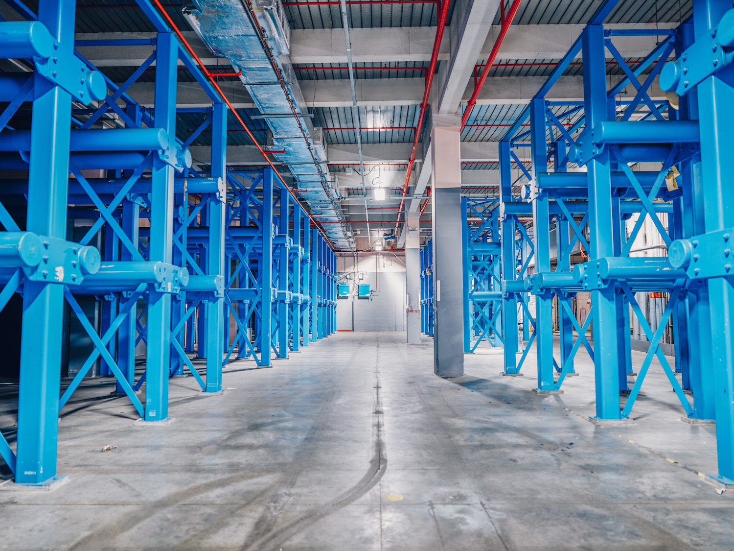 The Press Halls - 0o5gowmel3s.jpg