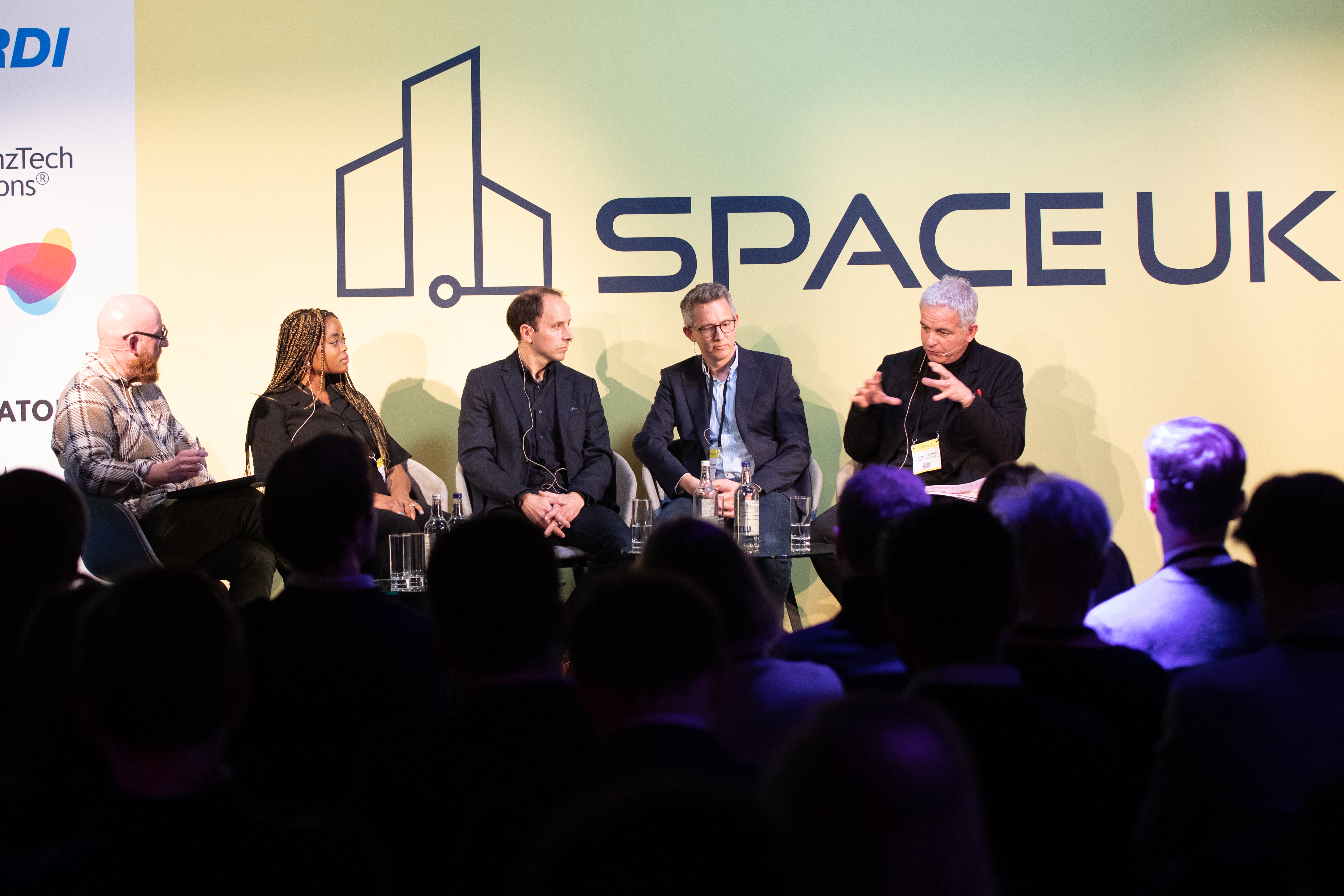 The Box - ud5ljp1i0gq.jpg