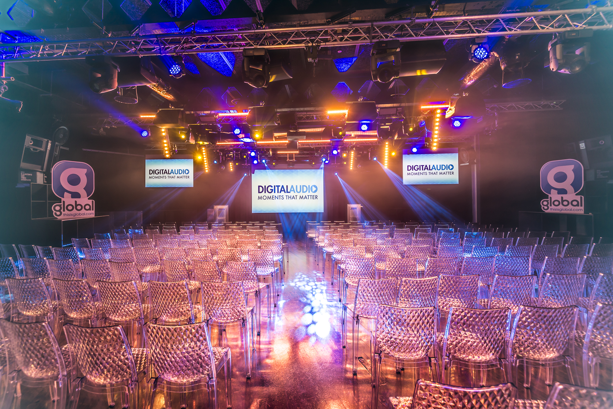 The Box - h3xq4l0bhzv.jpg