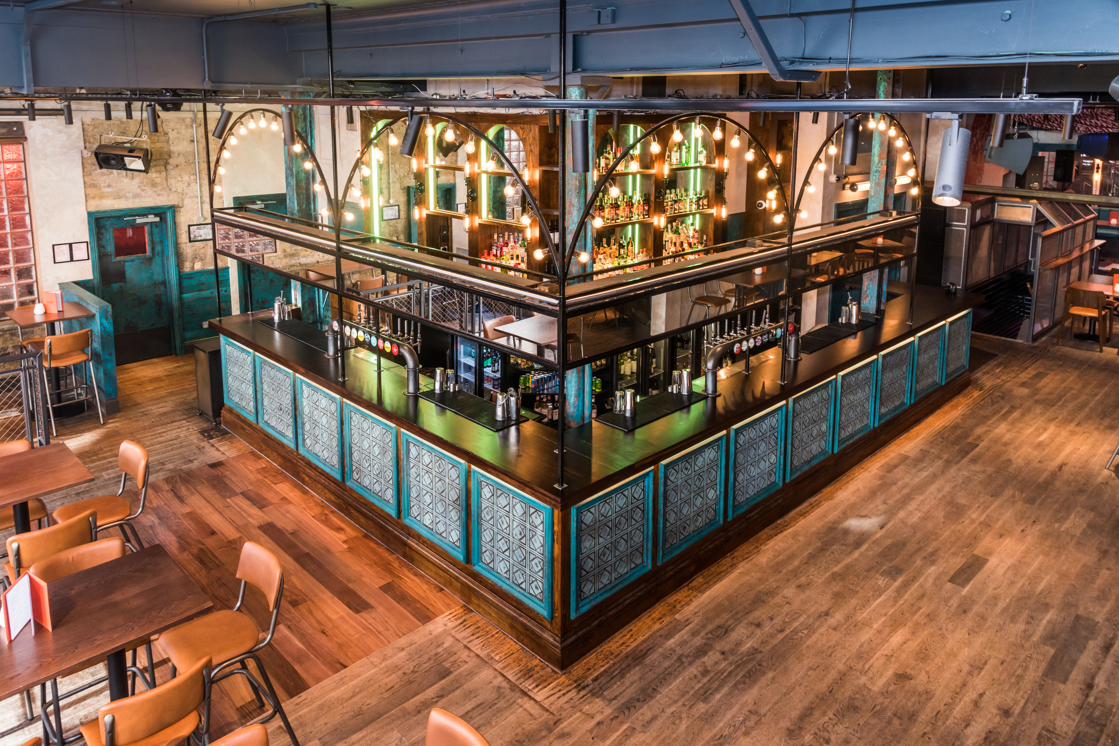 Stylish bar area in The Big Chill House, perfect for networking events and receptions.