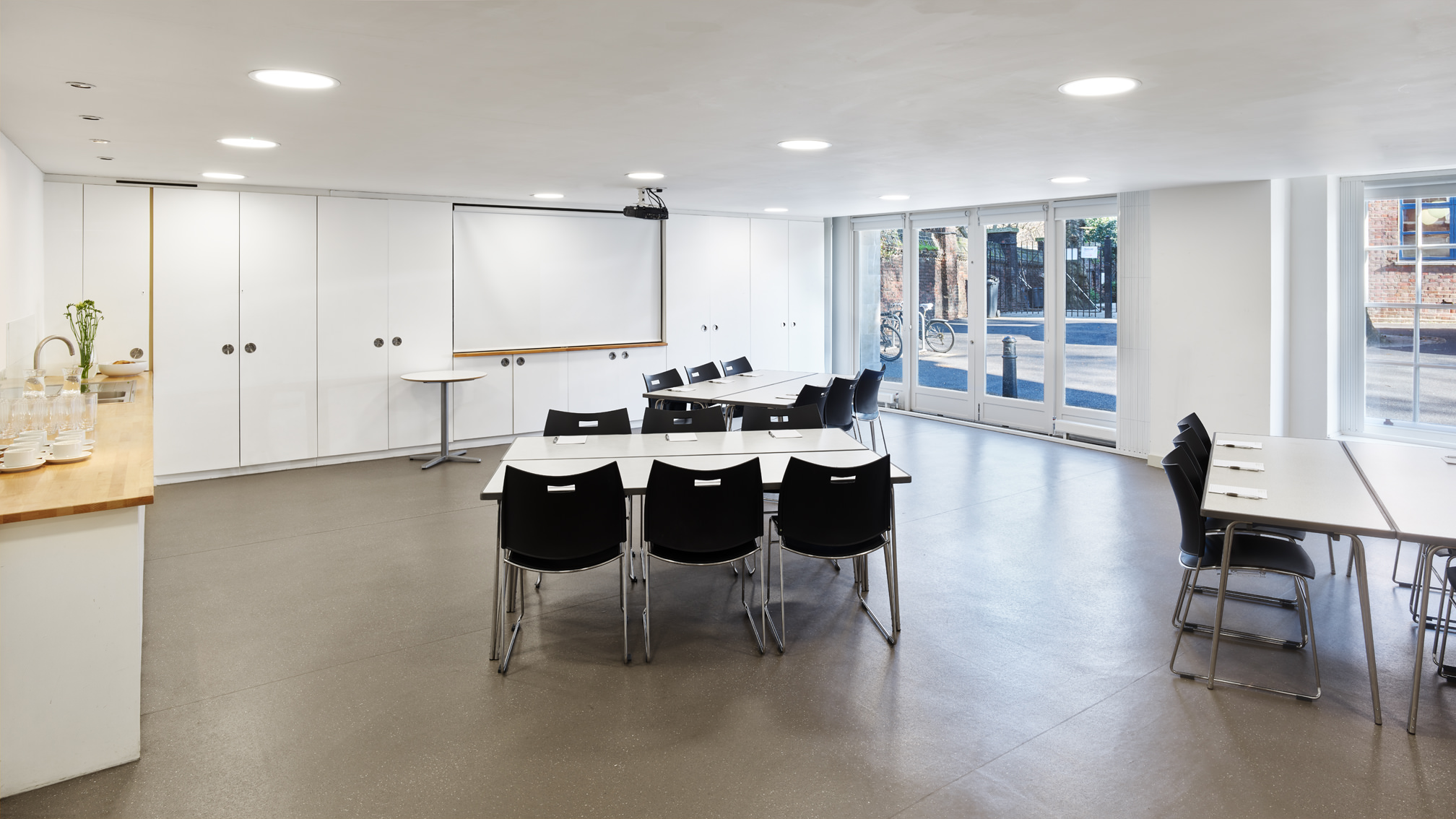 Clore Creative Studio - grx24yeffpc.jpg