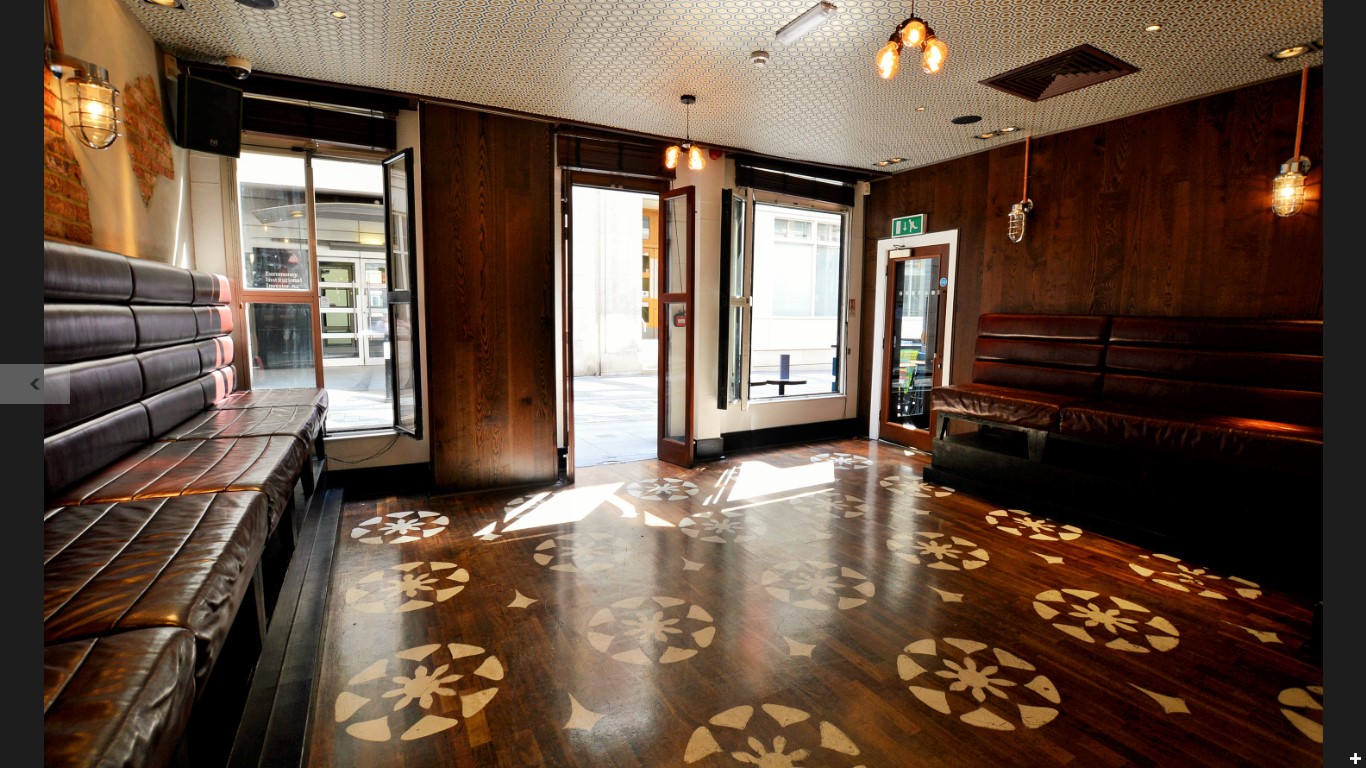 Whole Venue - it15zpvixlk.jpg