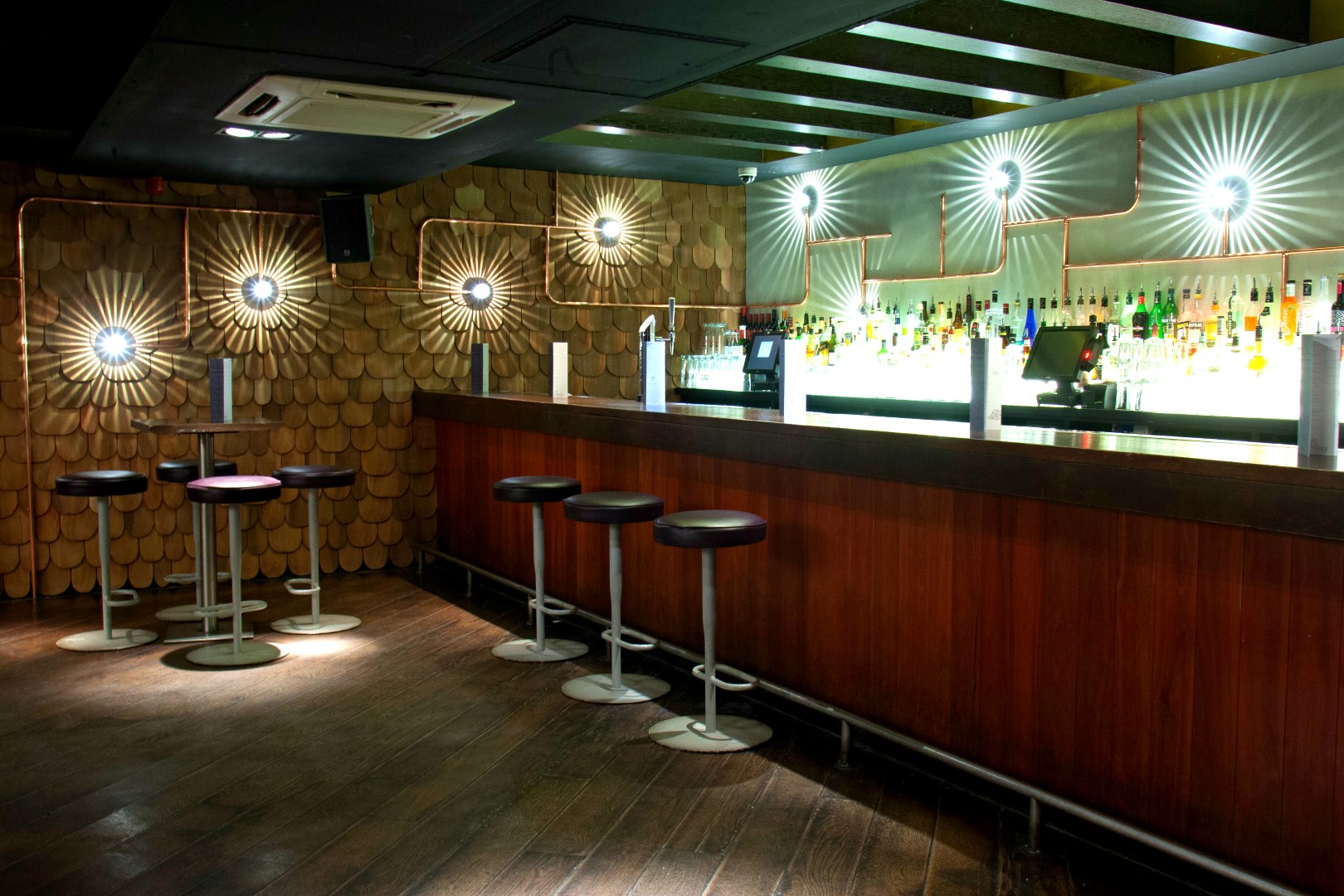 Whole Venue - rsvgn1mid1q.jpg