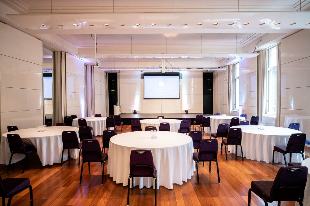 Princess Alexandra Hall - 40l4uqoigol.jpg