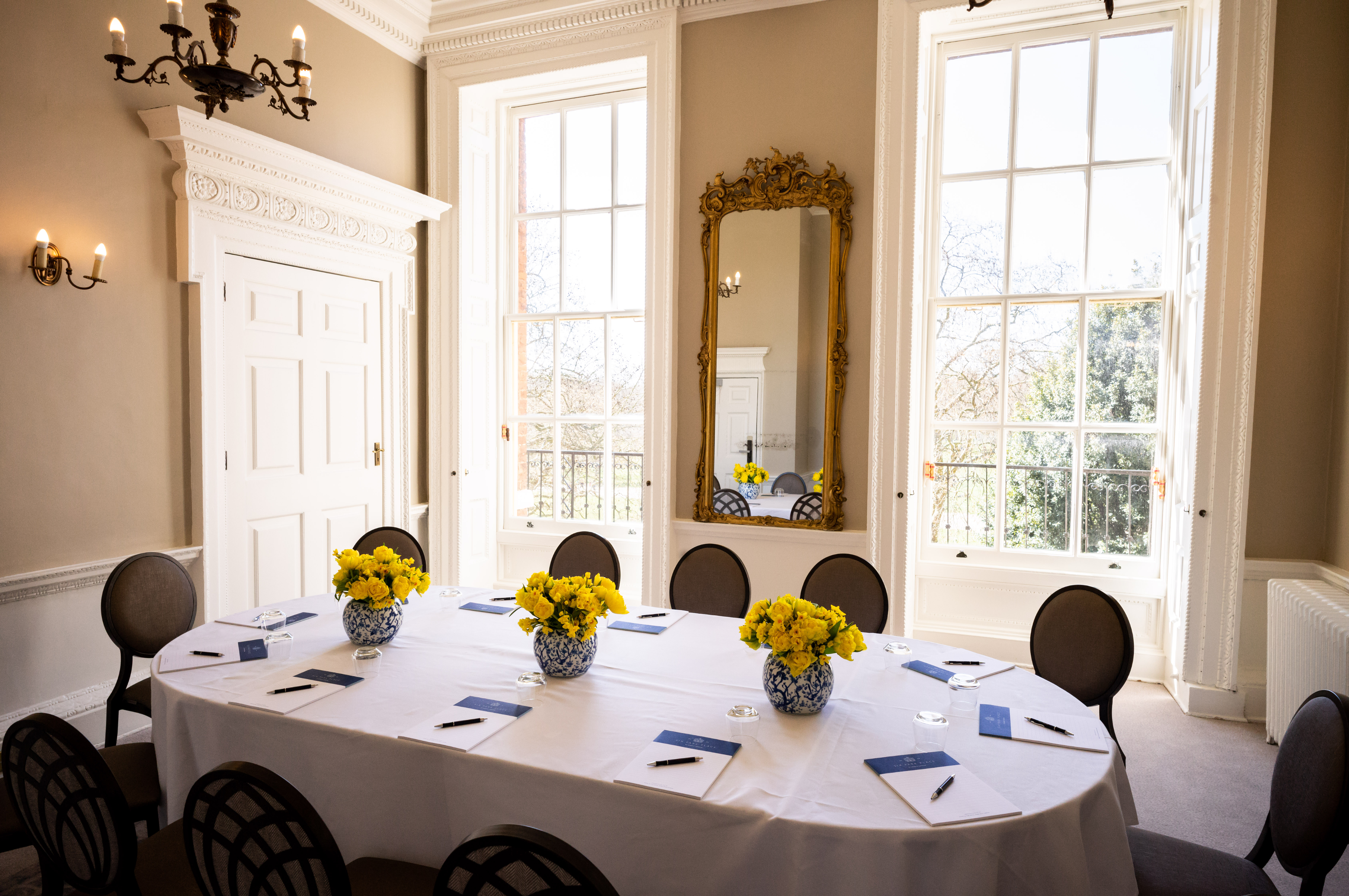 Bennet-Clark Room with round table, ideal for corporate events and meetings.