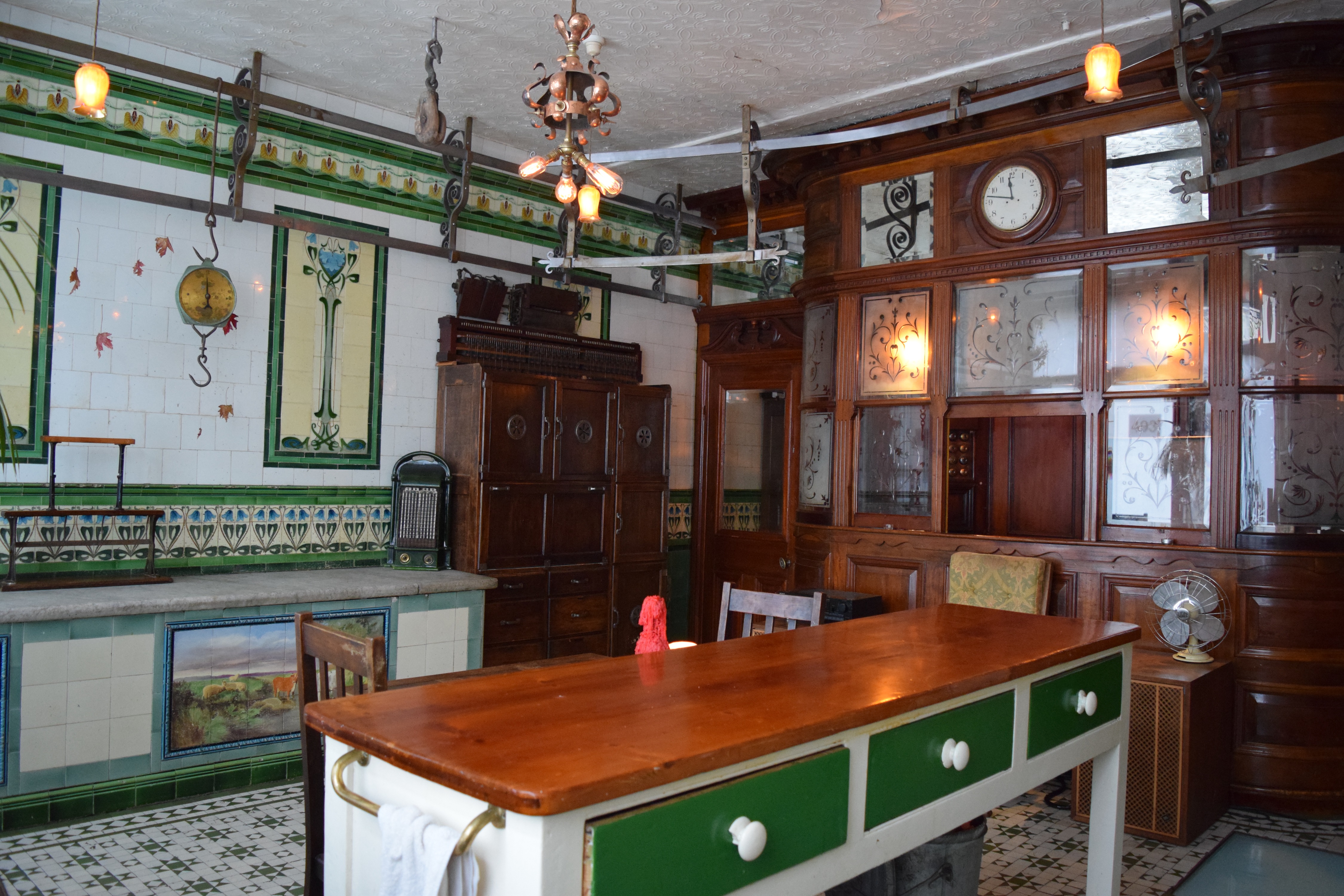 Shop - maqym31kihy.JPG