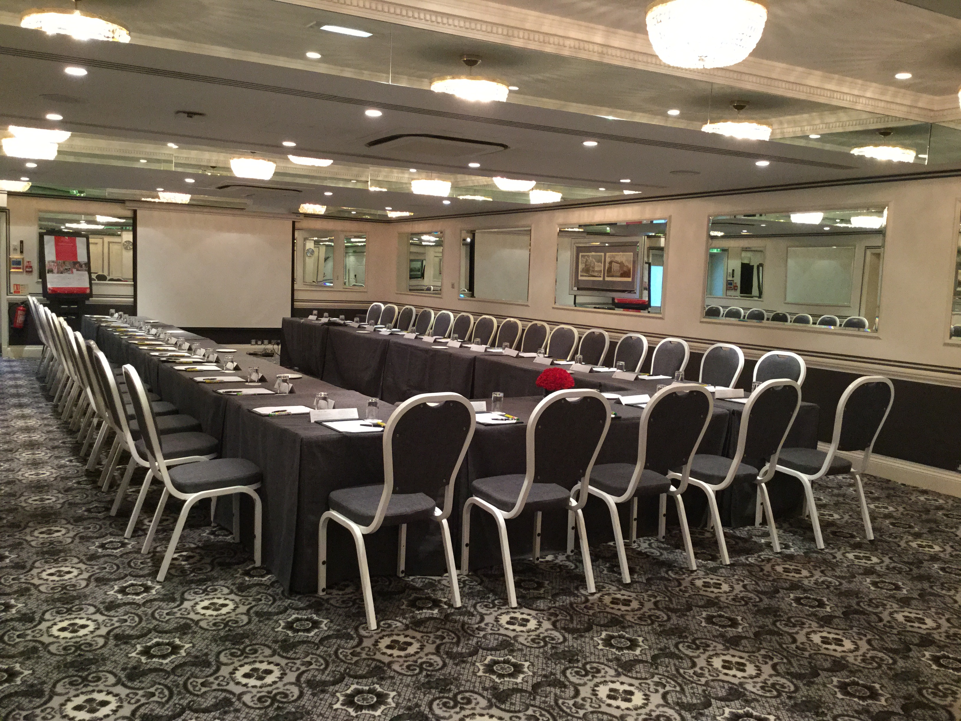 Great Russell Suite meeting room with U-shaped tables for conferences and workshops.