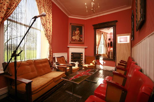 The Big Top - r2mqpntggng.jpg