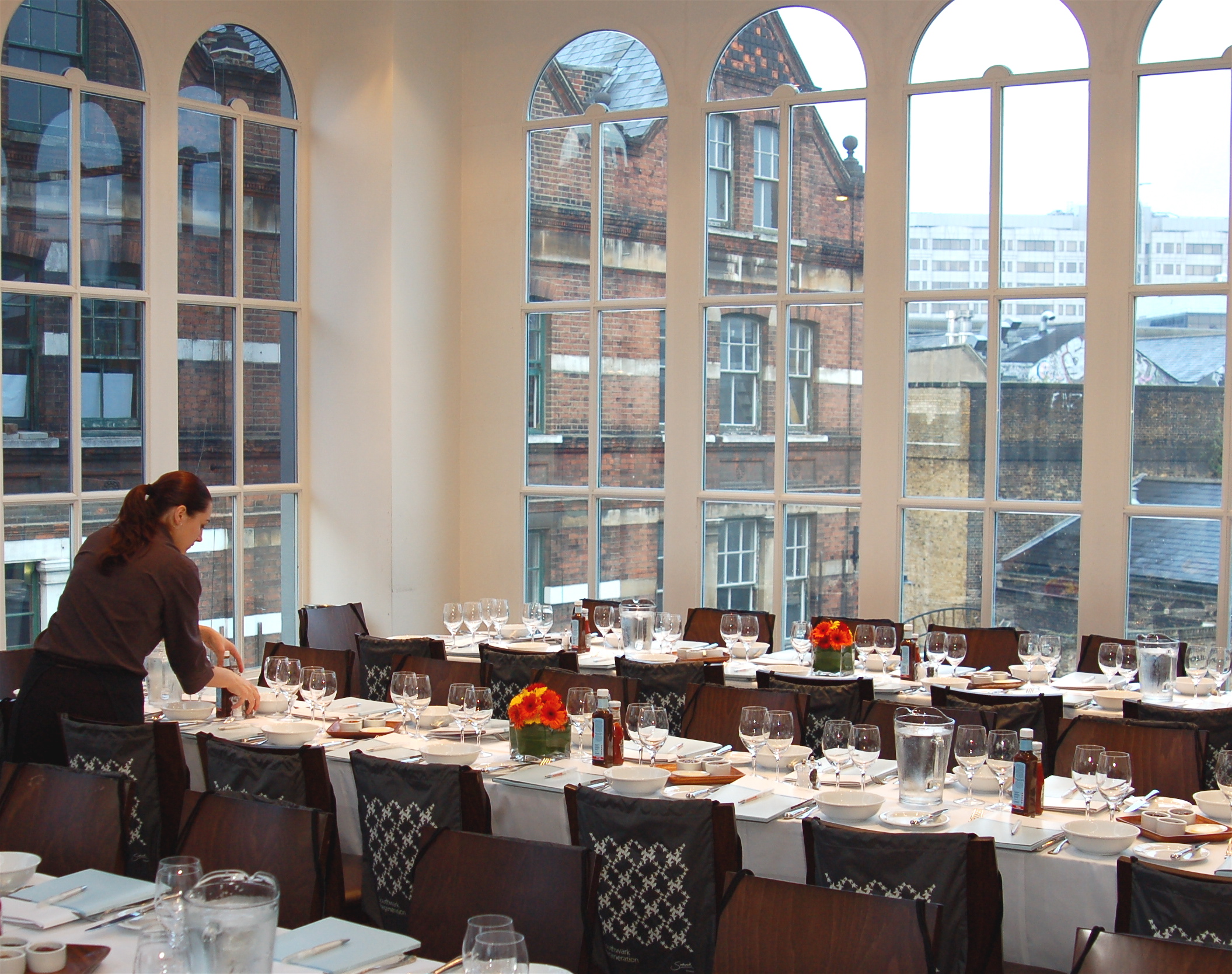 Whole Venue - Roast_Dinner.JPG