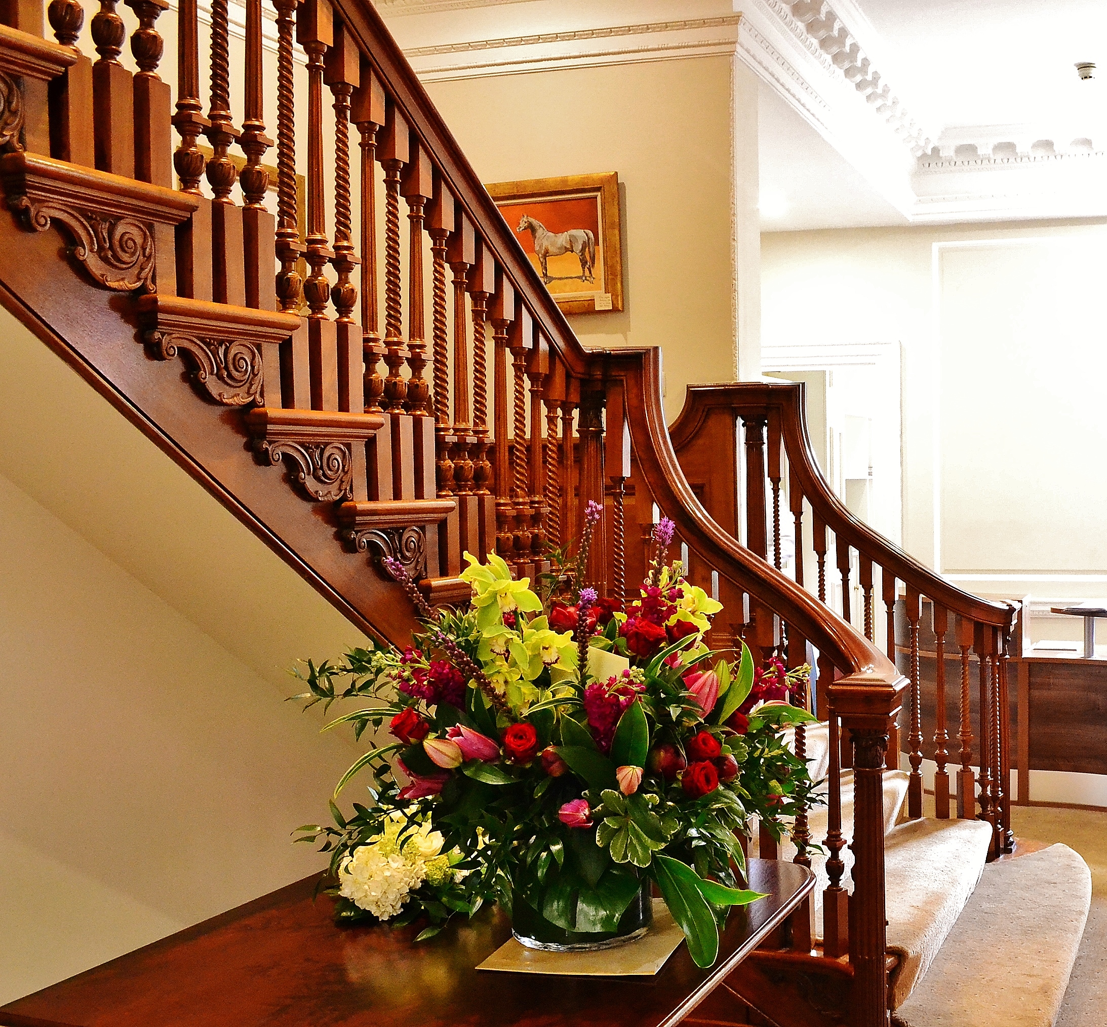 The Ruby Salon - mgnvt5axris.JPG