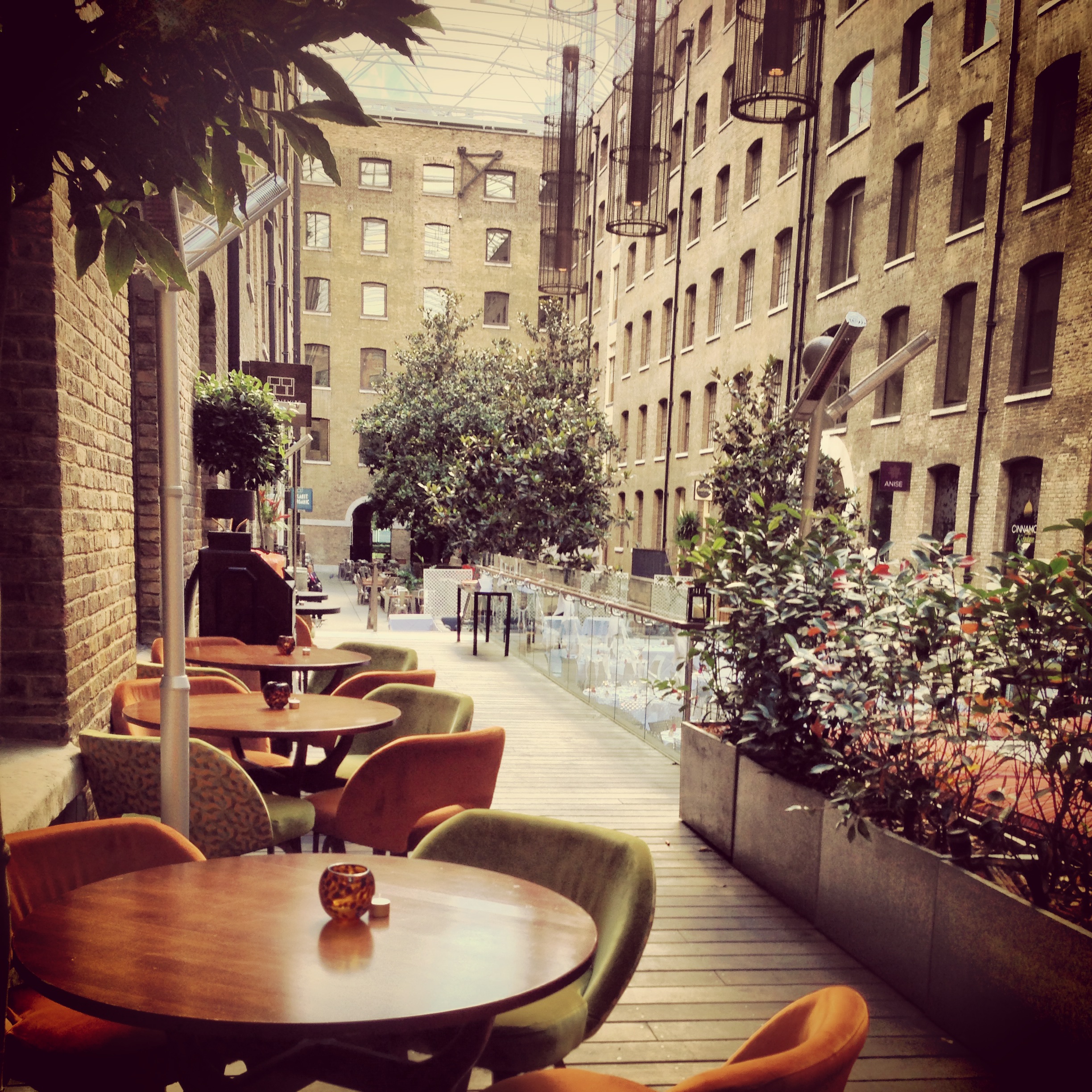 Charming outdoor venue in Devonshire Terrace for casual meetings and networking events.