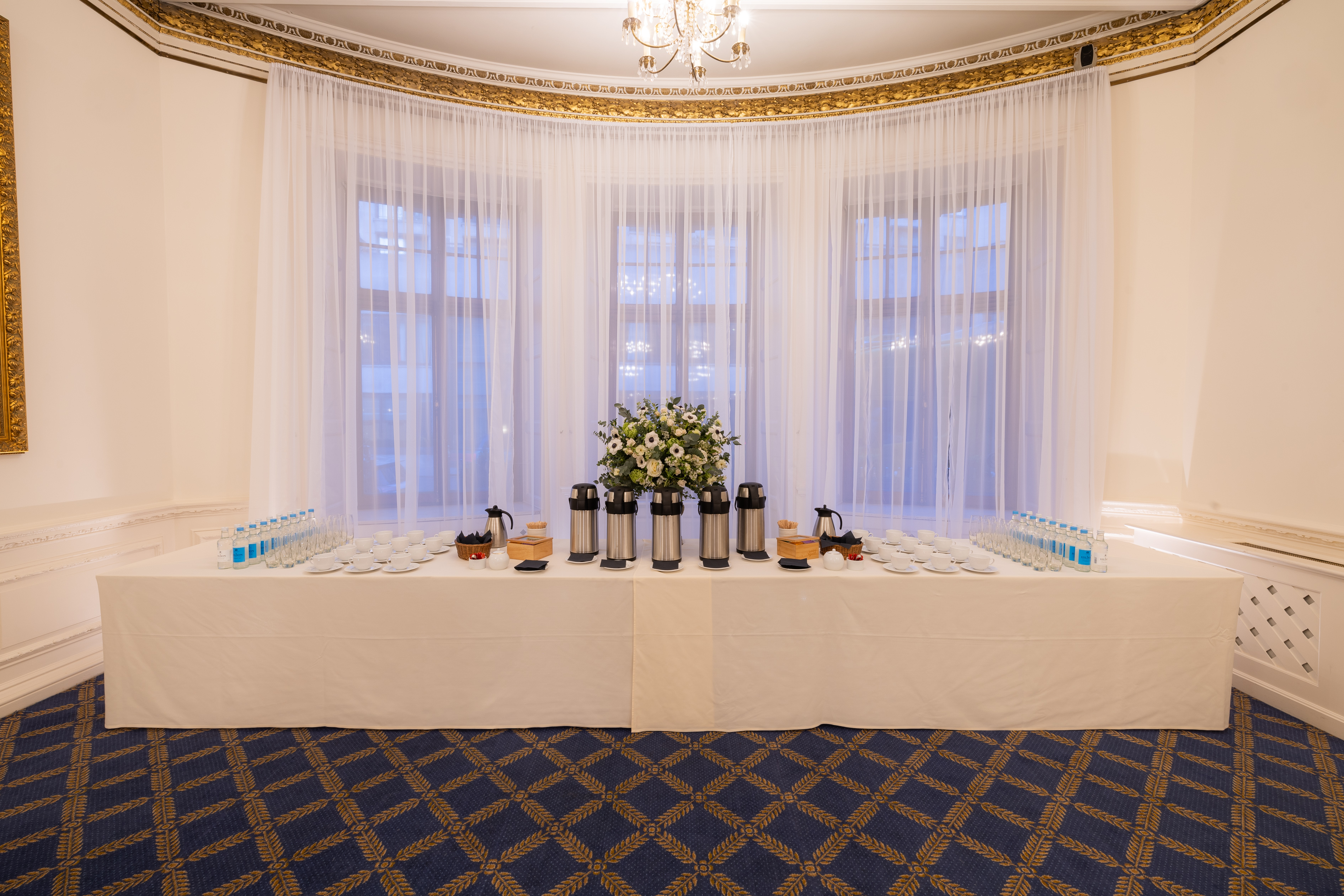 Marshall of Cambridge & Foyer - hhqut21uks2.jpg