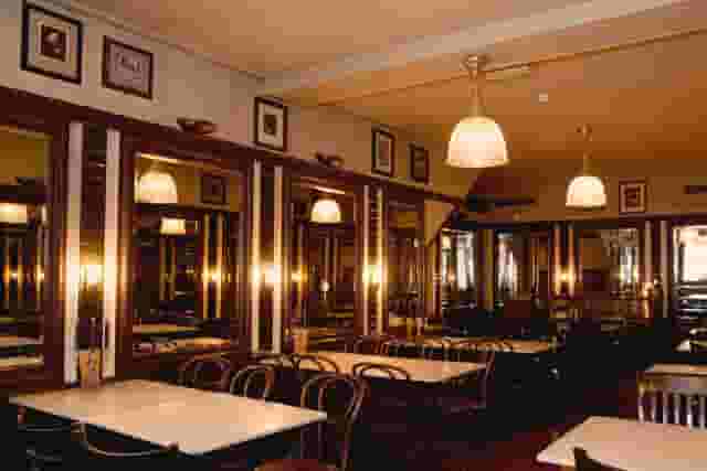 The Sun & 13 Cantons