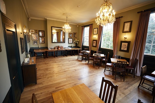 Romney Room - v5uisrl33qy.jpg