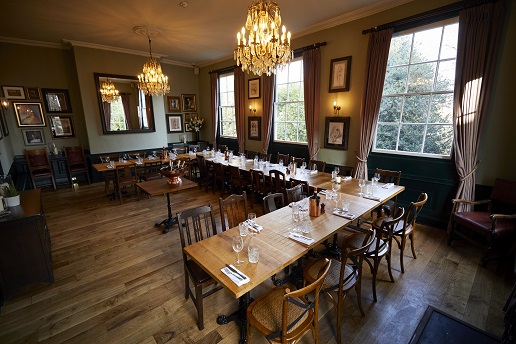 Romney Room - xcr3dhqjpw4.jpg