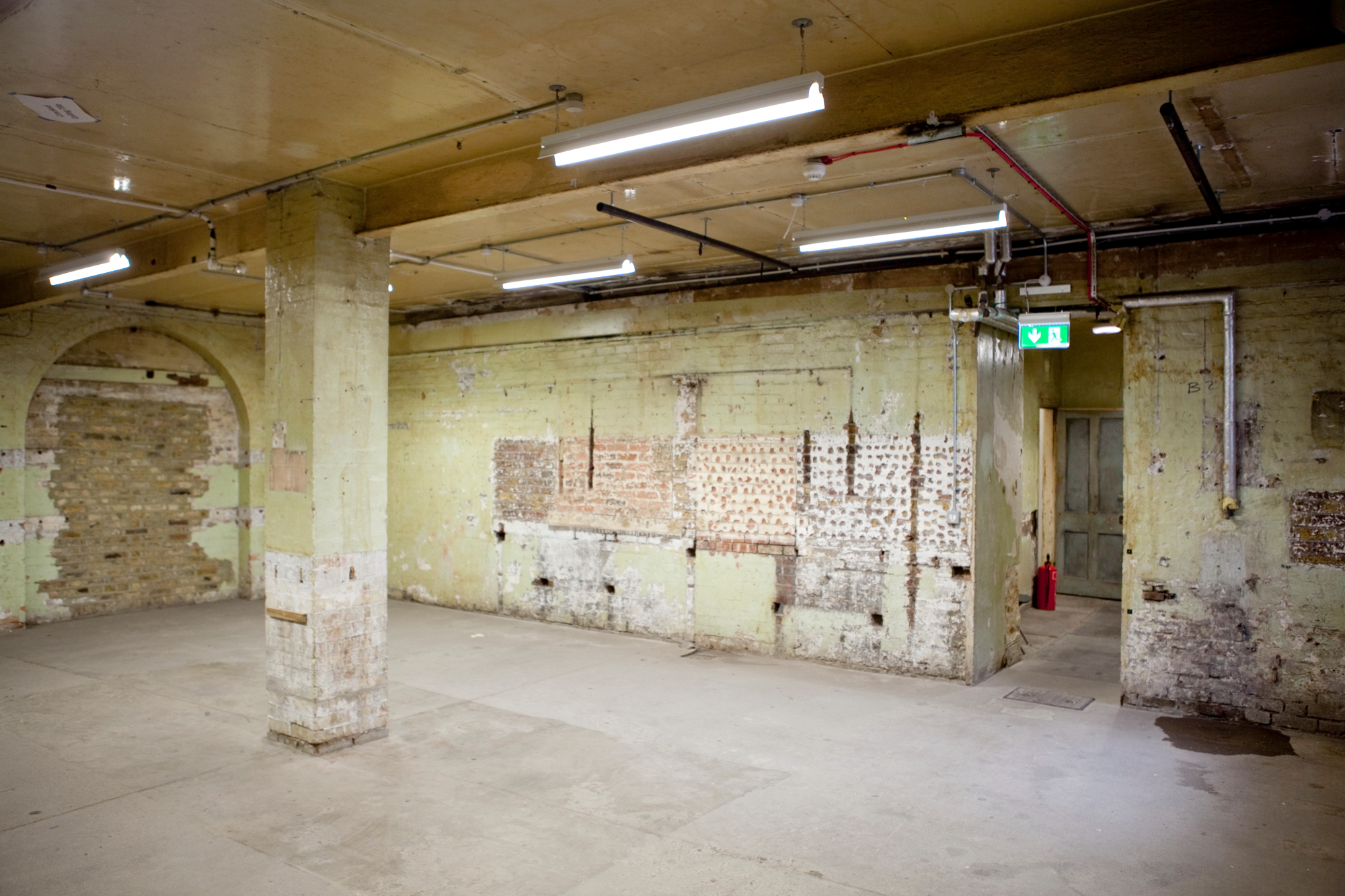 Shoreditch Town Hall - image 7