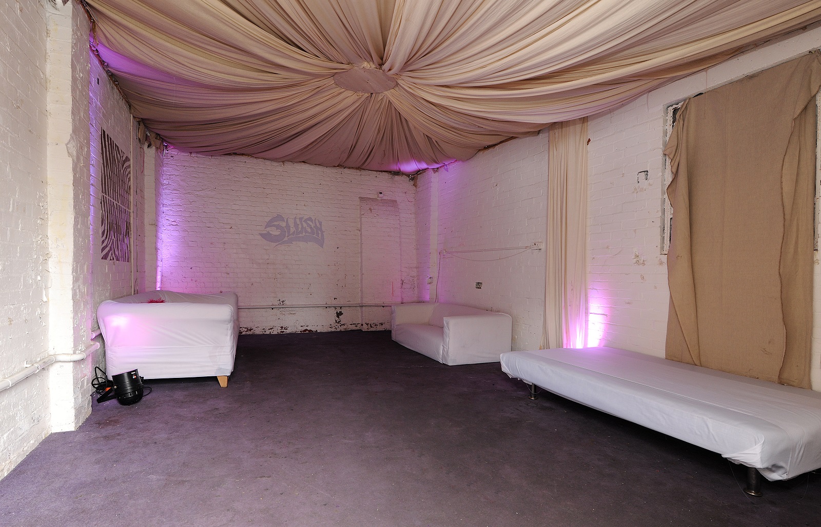 Whole Venue - 4h5isqkpwrg.jpg