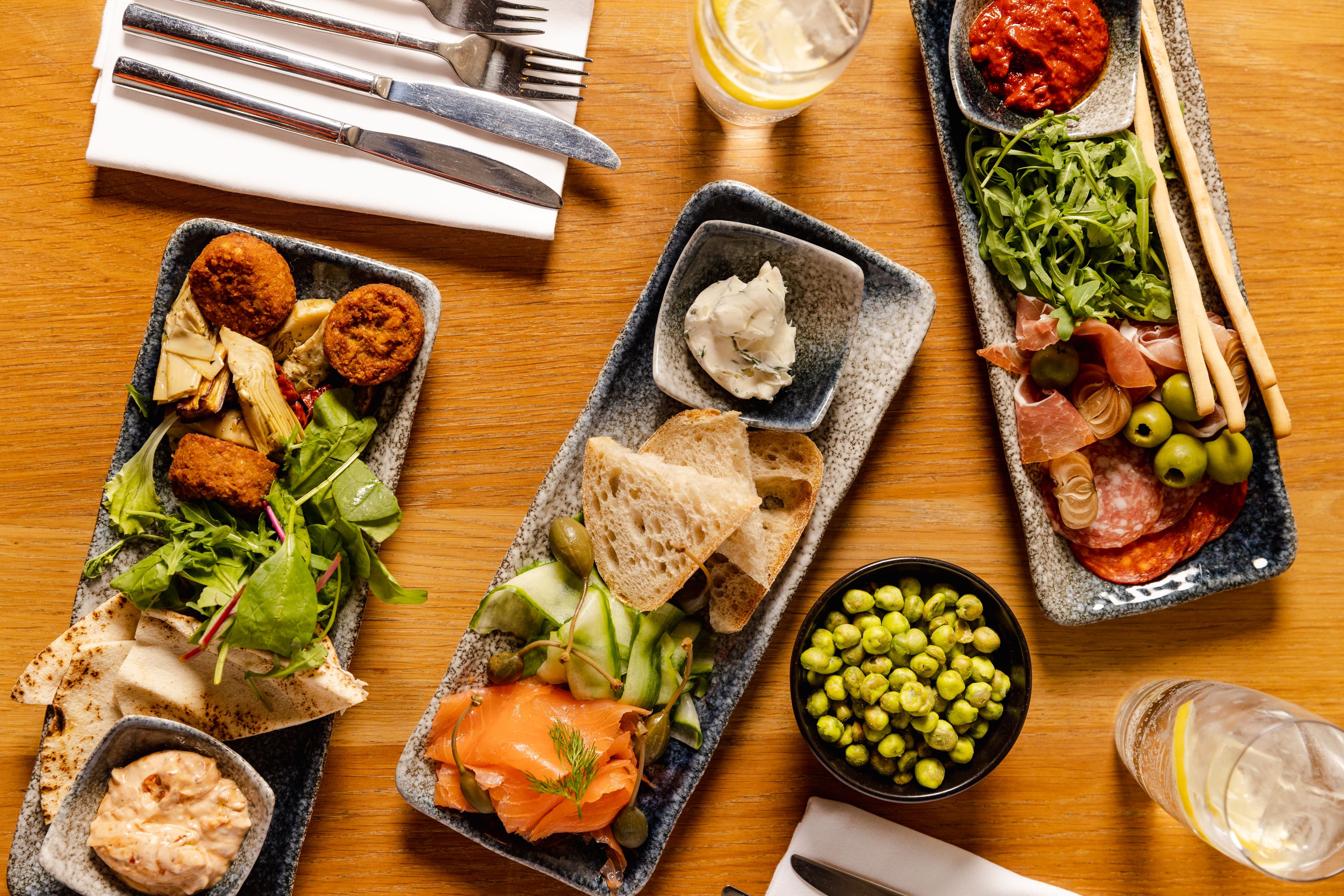 The Foyle Room  - aq5zt3irpvx.jpg