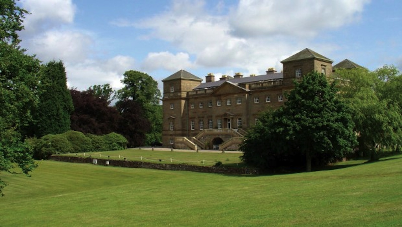 Elegant White Hall at Hagley Hall for corporate retreats and outdoor events.