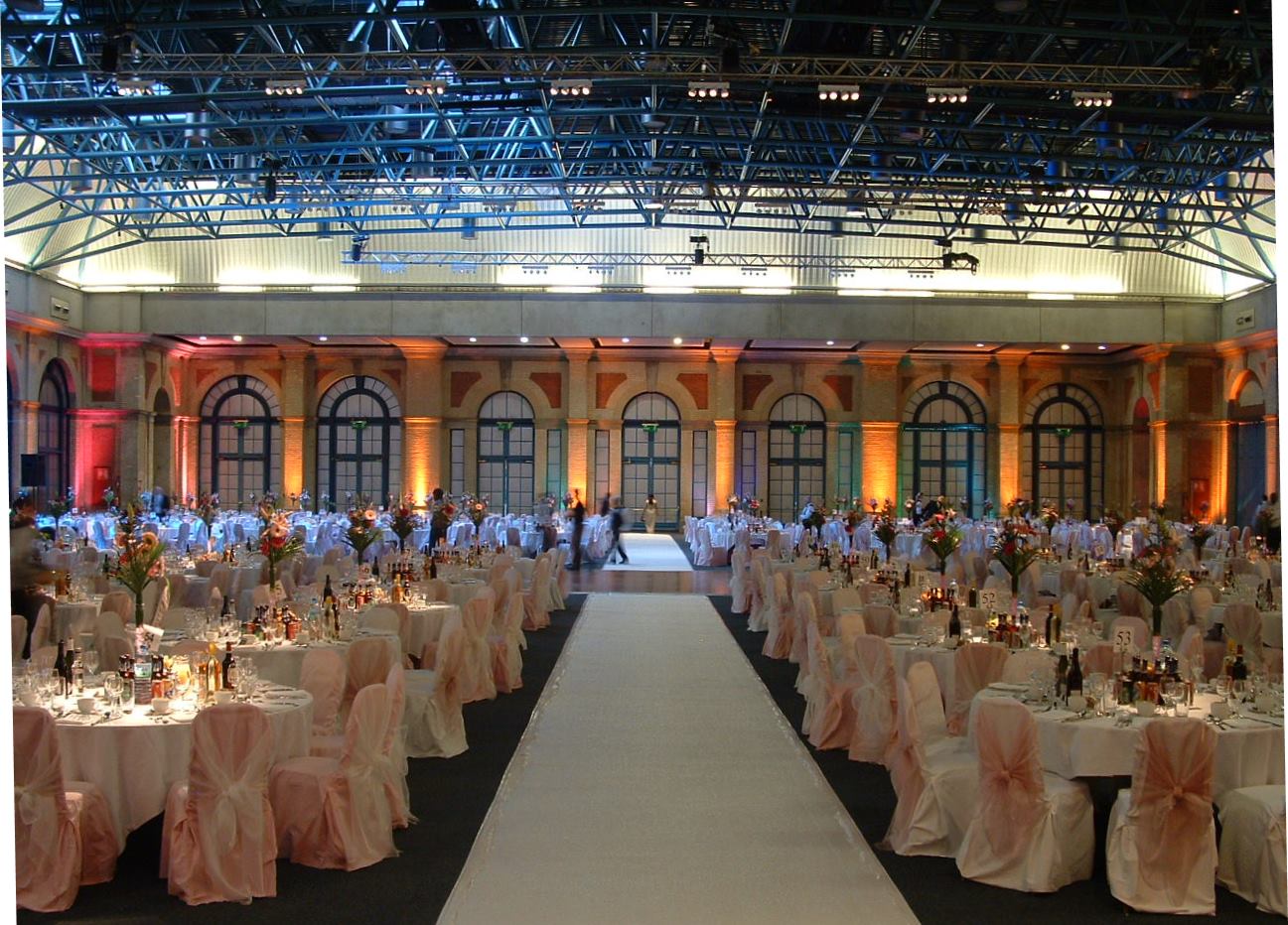 West Hall - dwn3j44d2ps.jpg