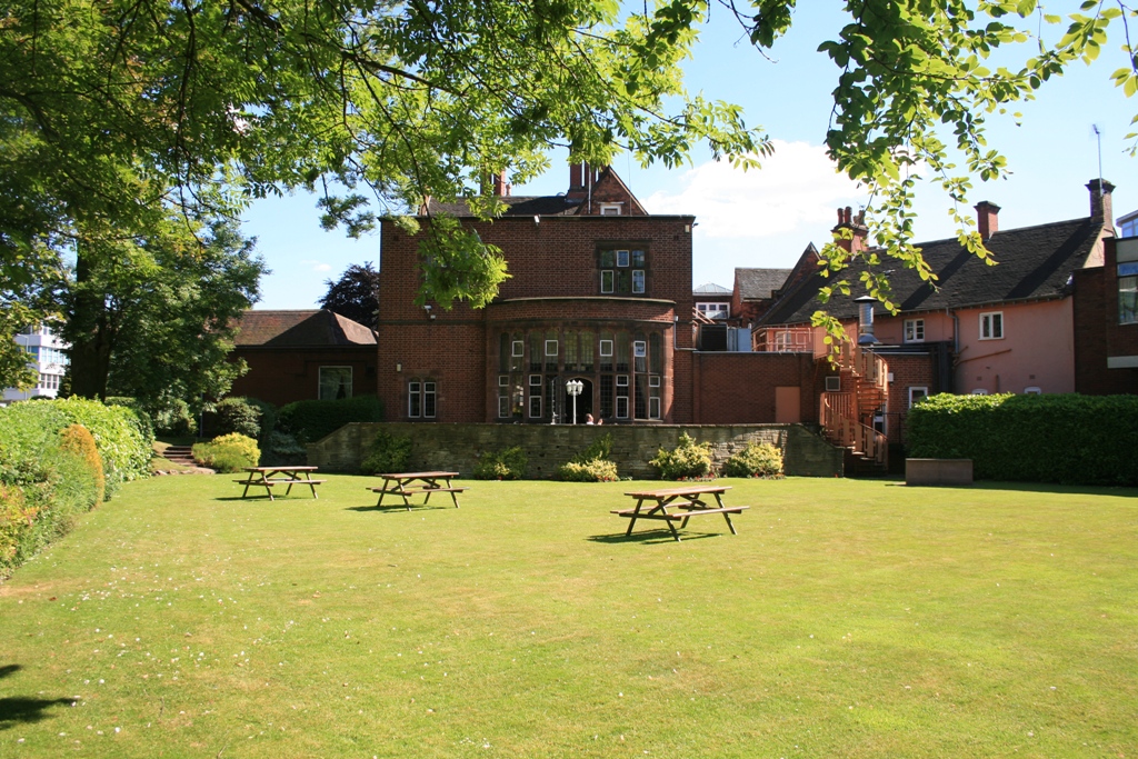 Terrace Room - cryihvgovqs.jpg