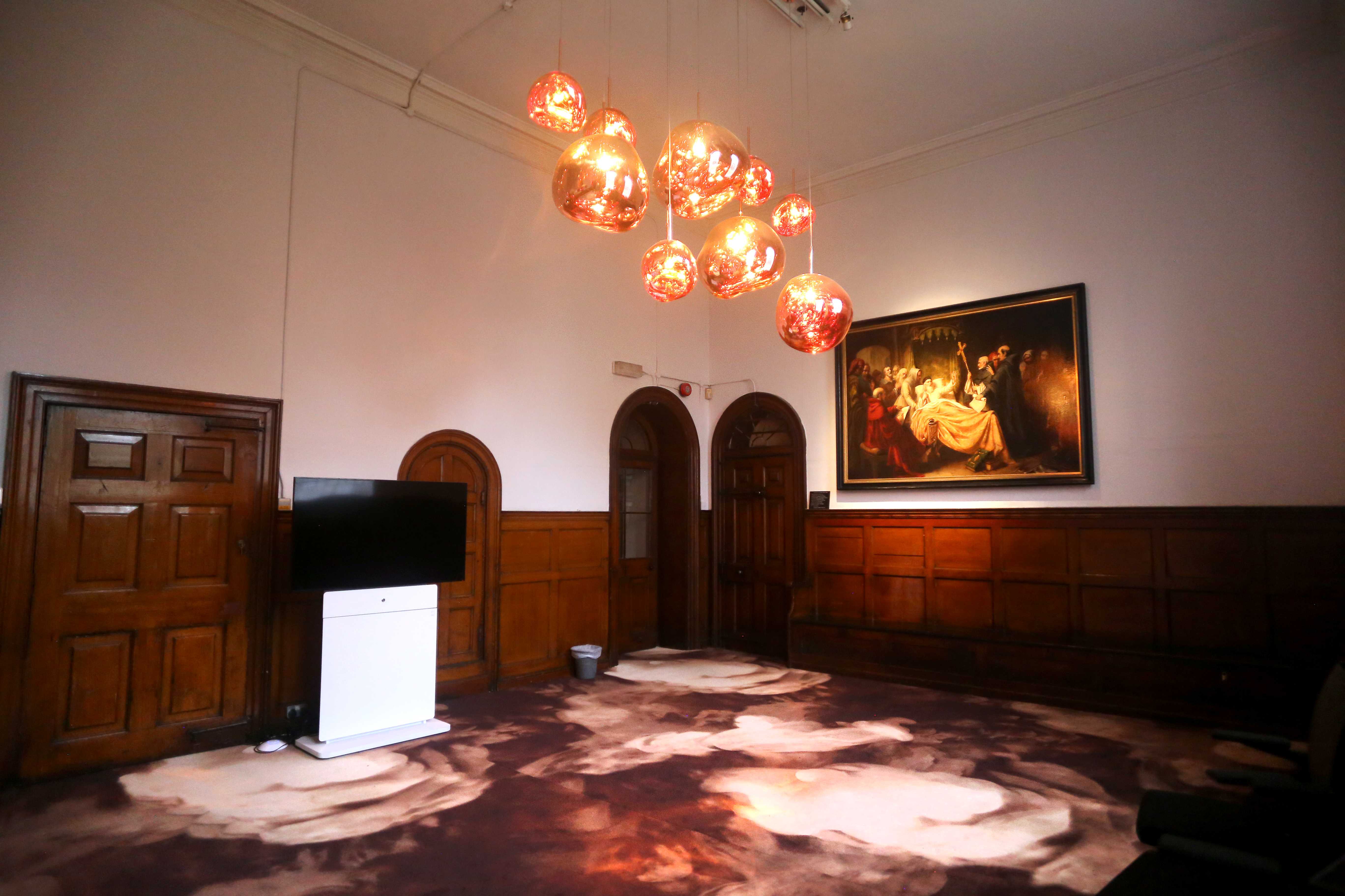 Elegant meeting space in The Vestry, ideal for events and presentations.