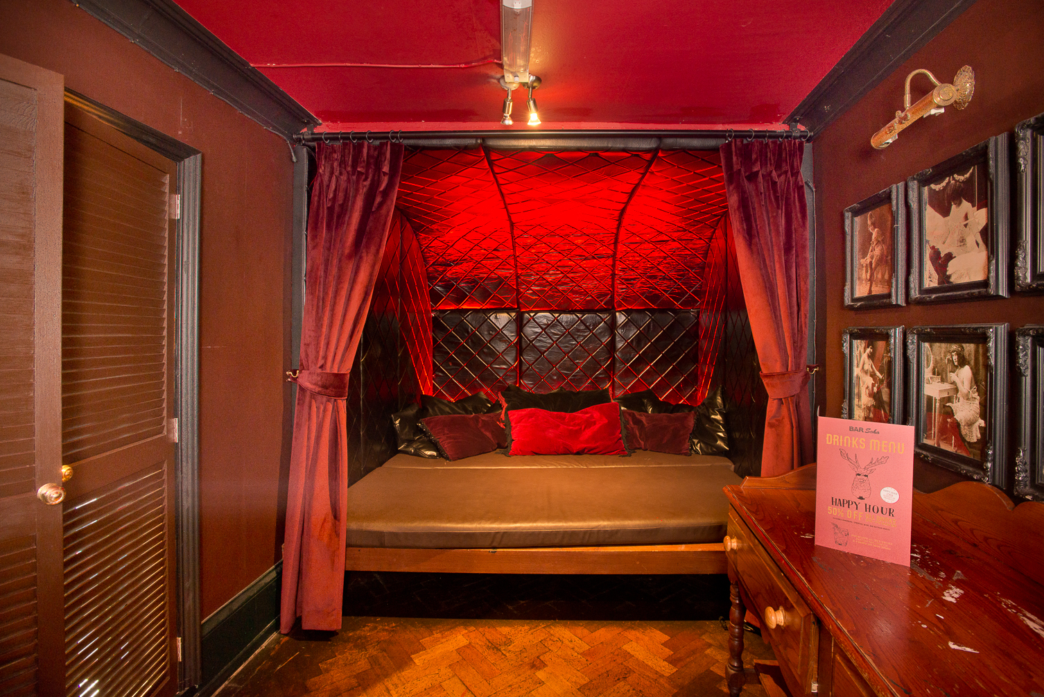 Whole Venue - q2guw1d4z5q.jpg