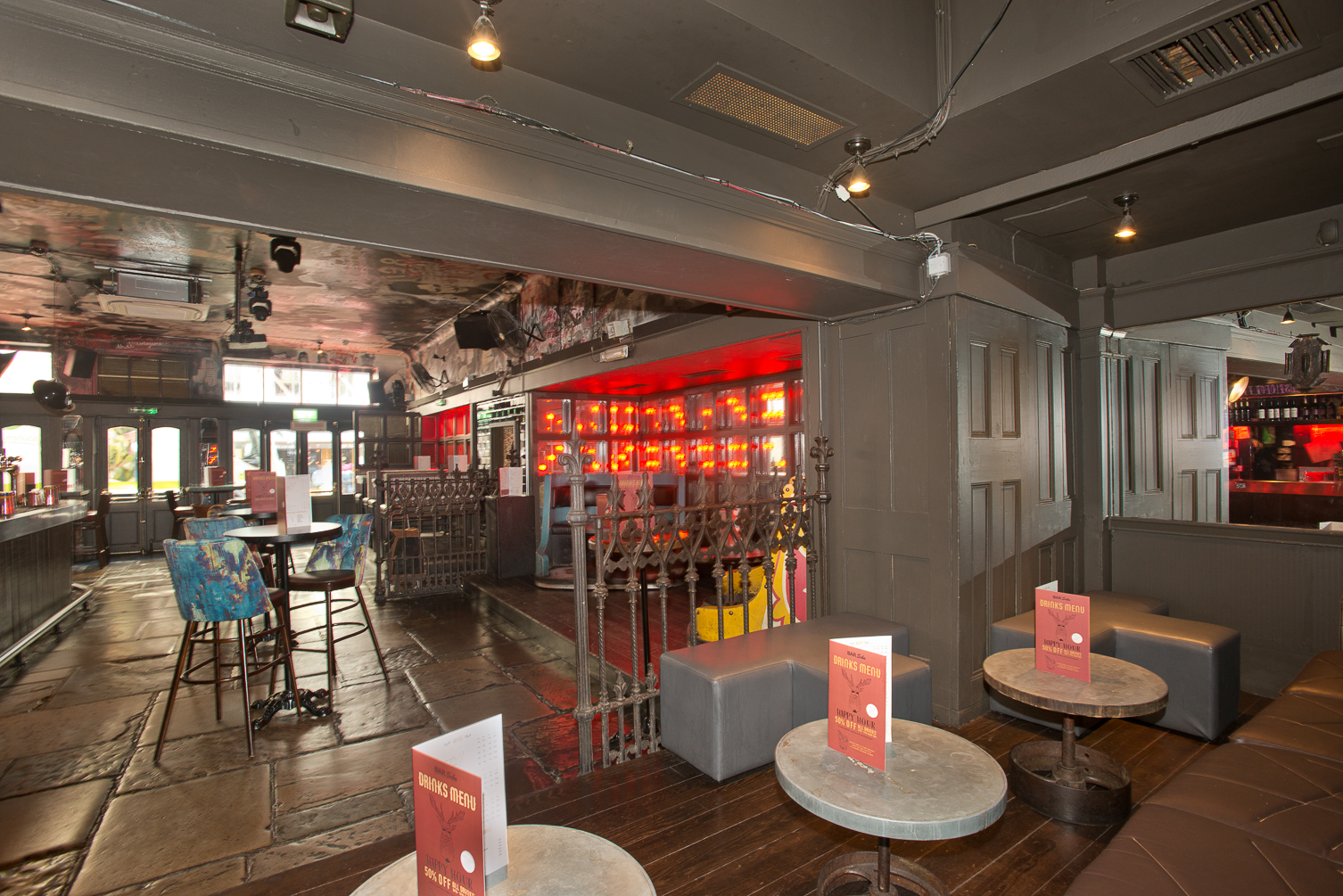 Whole Venue - wvjufezuo4g.jpg